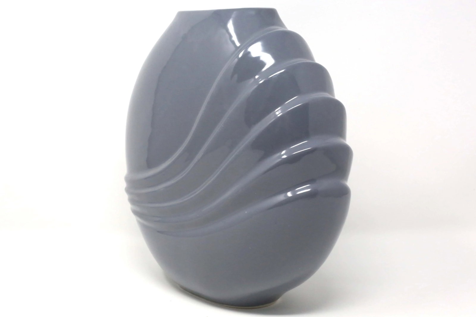 1980's Gray Art Deco Revival Pleated Circular Ceramic Vase - 3