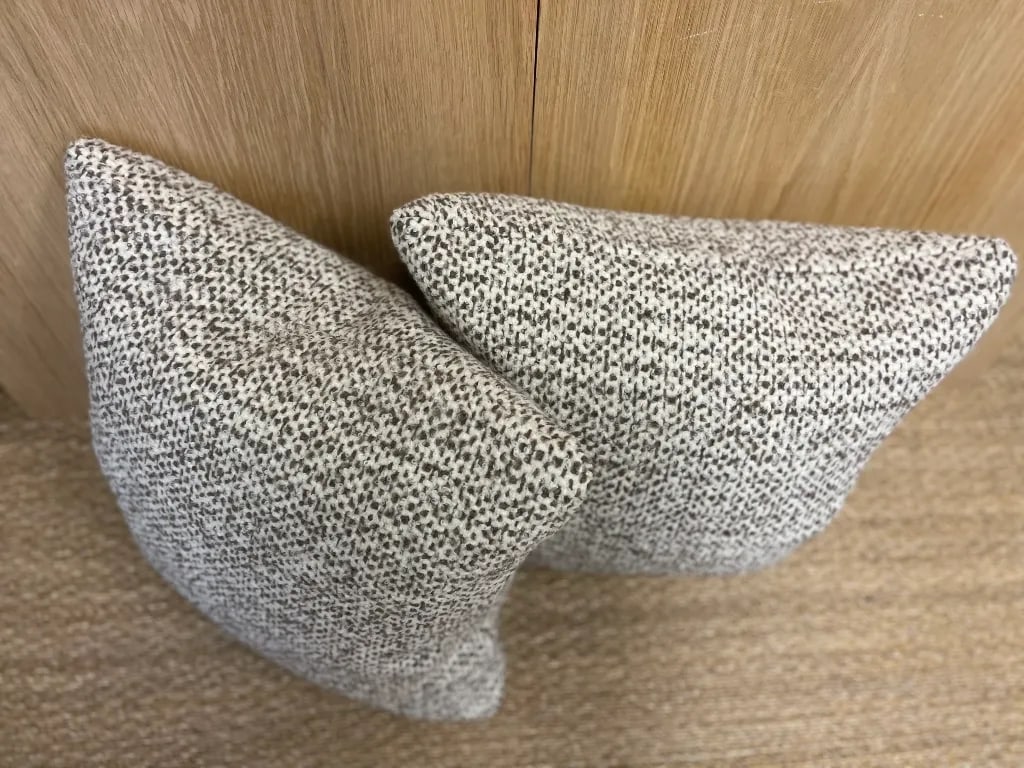Contemporary Rosemary Hallgarten Wool Fabric Boucle Pattern Foam in White and Heather Pillows Covers - 2