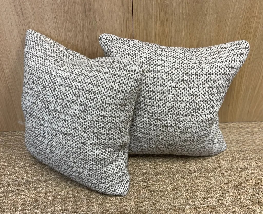 Contemporary Rosemary Hallgarten Wool Fabric Boucle Pattern Foam in White and Heather Pillows Covers - 3