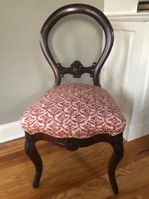 Late 19th Century Victorian Carved Mahogany Balloon Back Accent Chair - 12