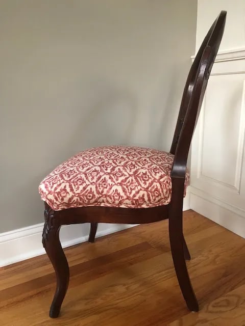 Late 19th Century Victorian Carved Mahogany Balloon Back Accent Chair - 2