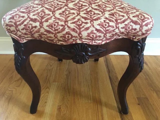 Late 19th Century Victorian Carved Mahogany Balloon Back Accent Chair - 6