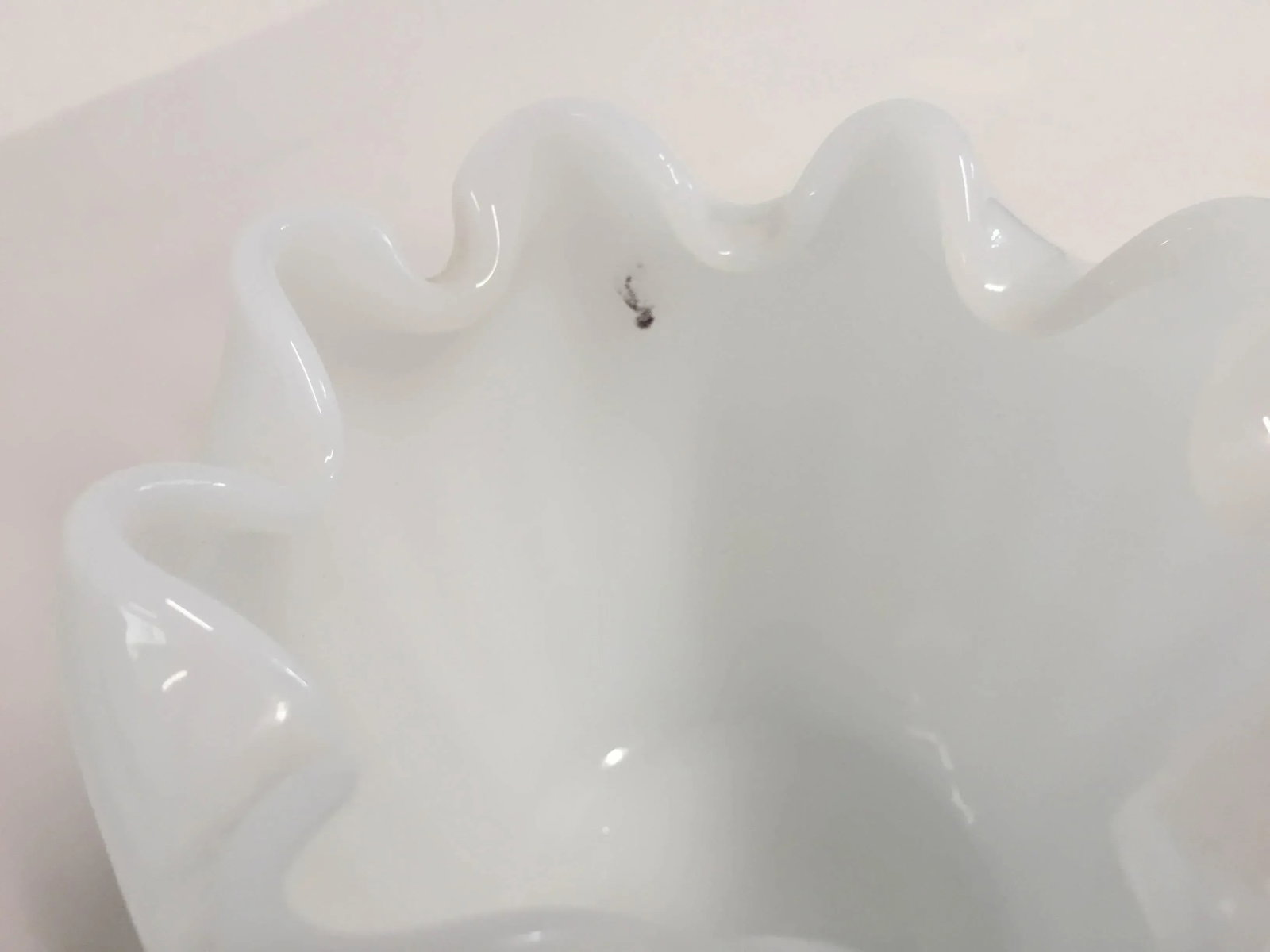 Midcentury Modern Milk Glass Ruffle Vase - 4