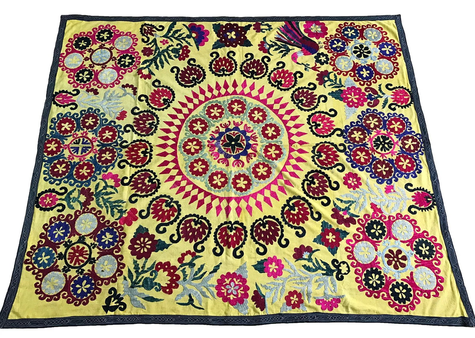 Vintage Yellow Bird Pattern Suzani - 3