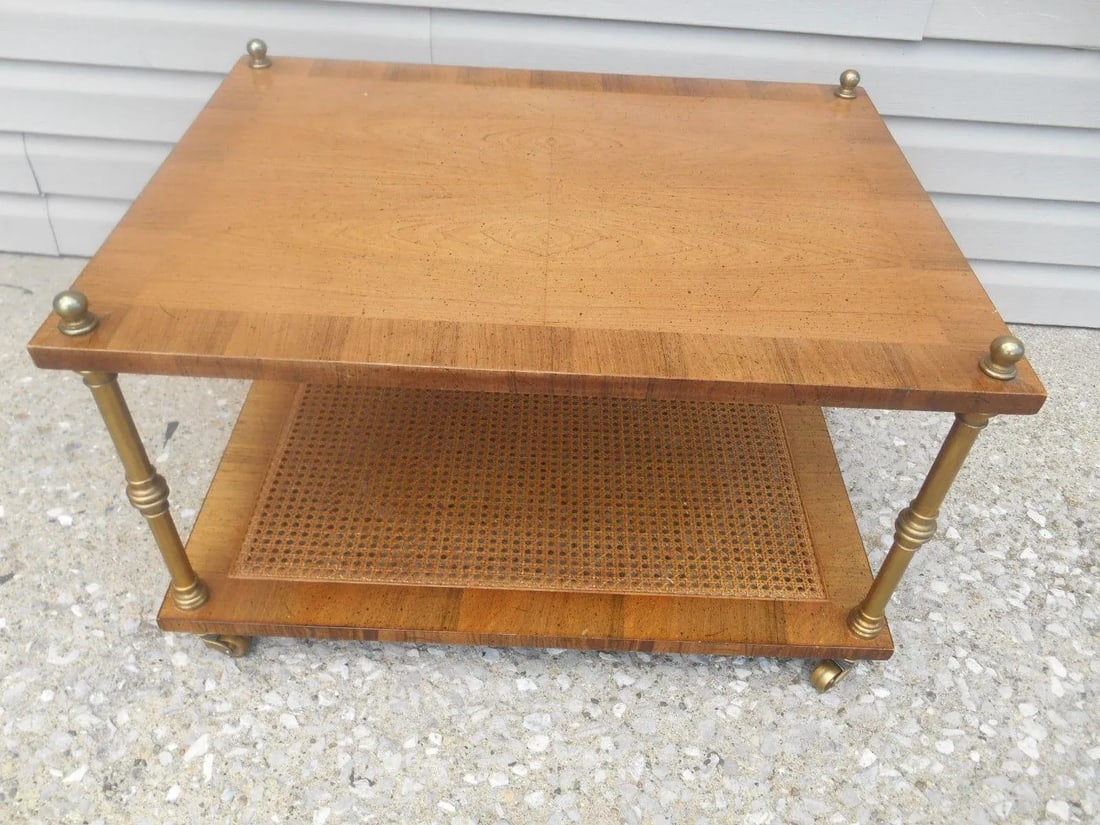 Henredon Mid-Century Modern Birdseye Inlaid Maple Side Table - 2