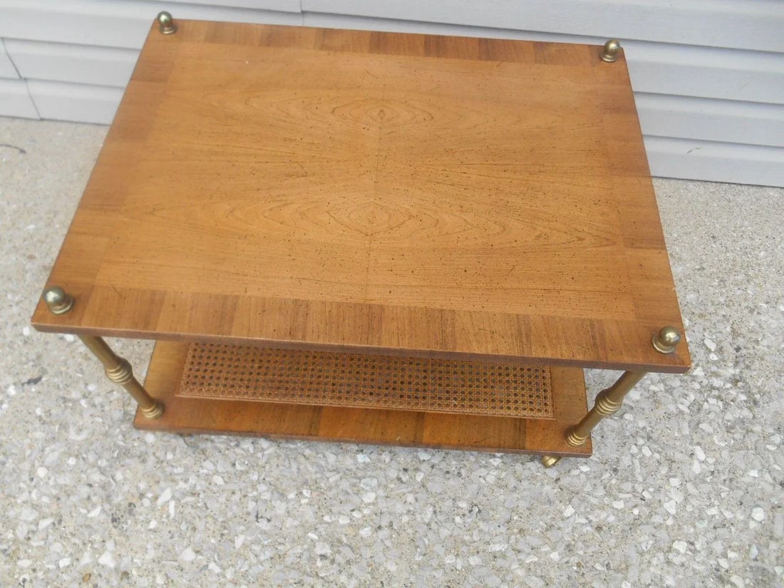 Henredon Mid-Century Modern Birdseye Inlaid Maple Side Table - 3