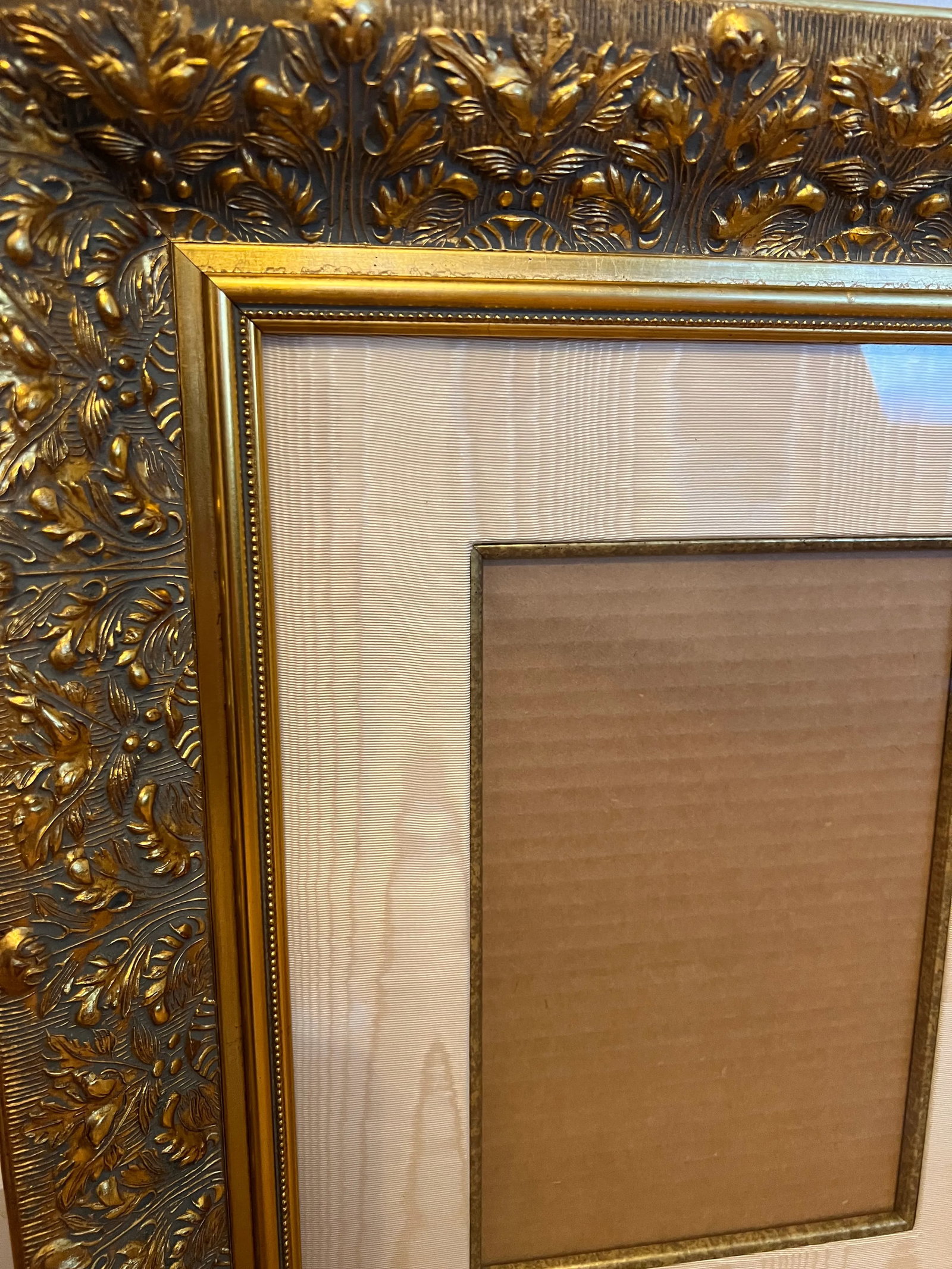 1990s Ornate Wood / Gold Frame - 3