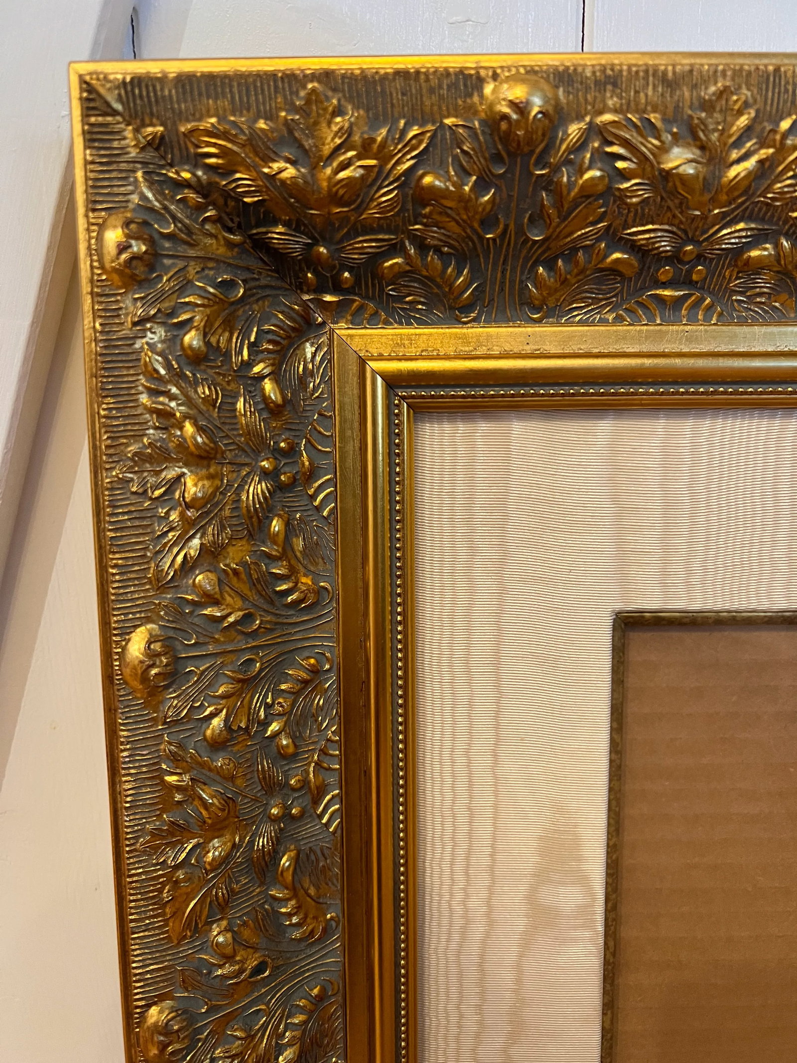 1990s Ornate Wood / Gold Frame - 4