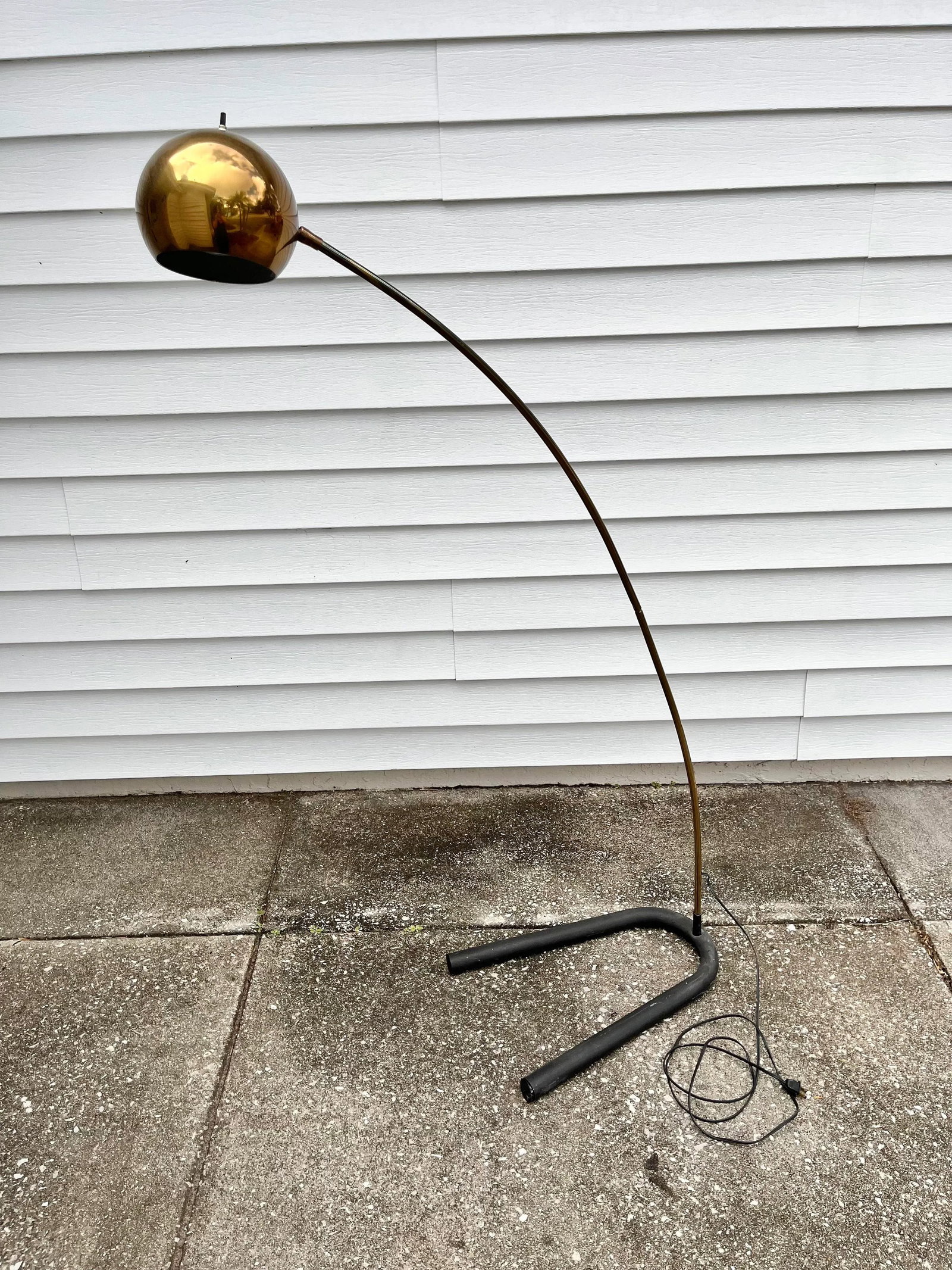 Mid Century Modern Brass Floor Lamp | Arco "Eyeball" Lamp - 11