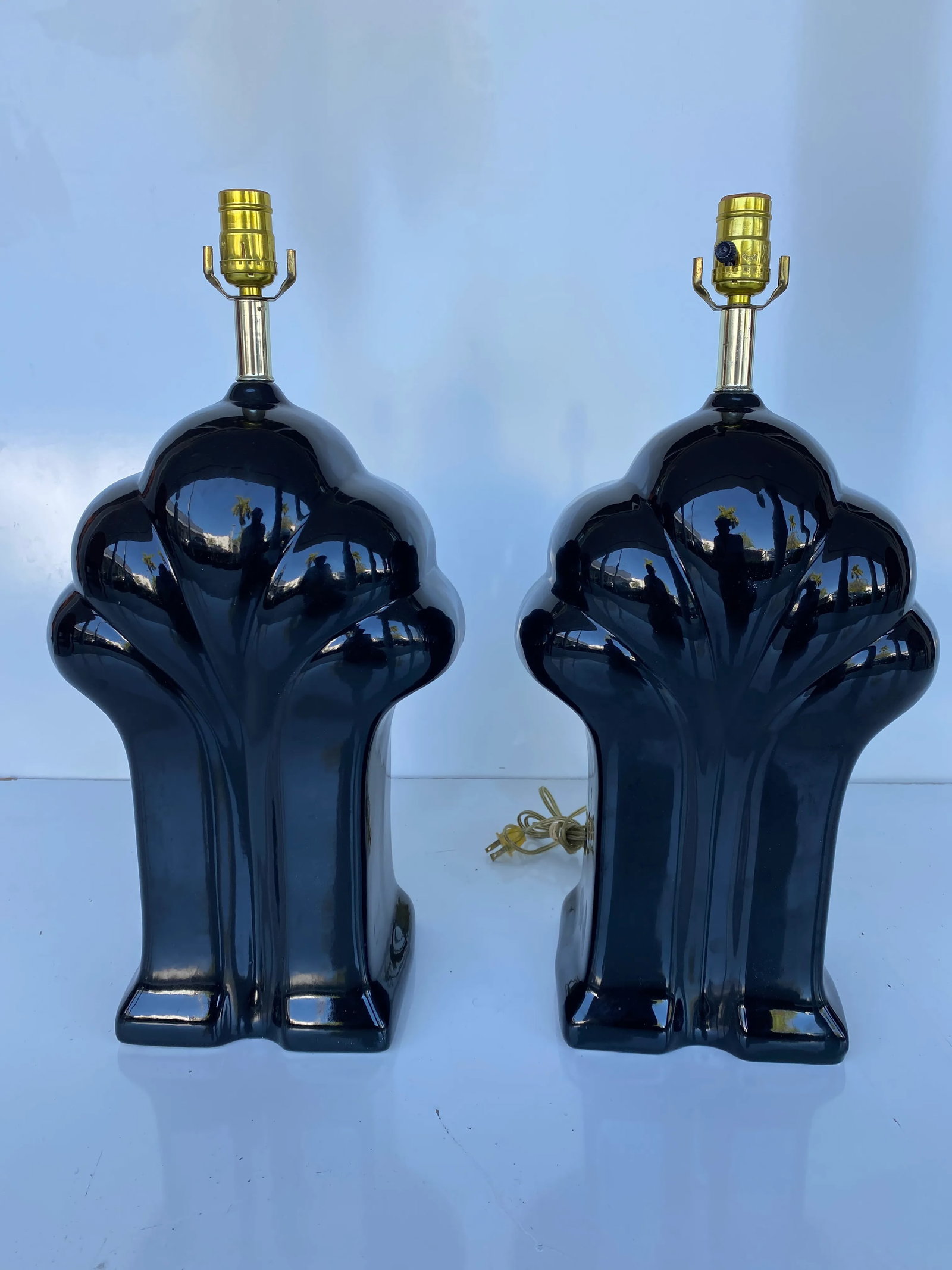 Vintage Pair of Postmodern Art Deco Revival Black Ceramic Lamps - 8