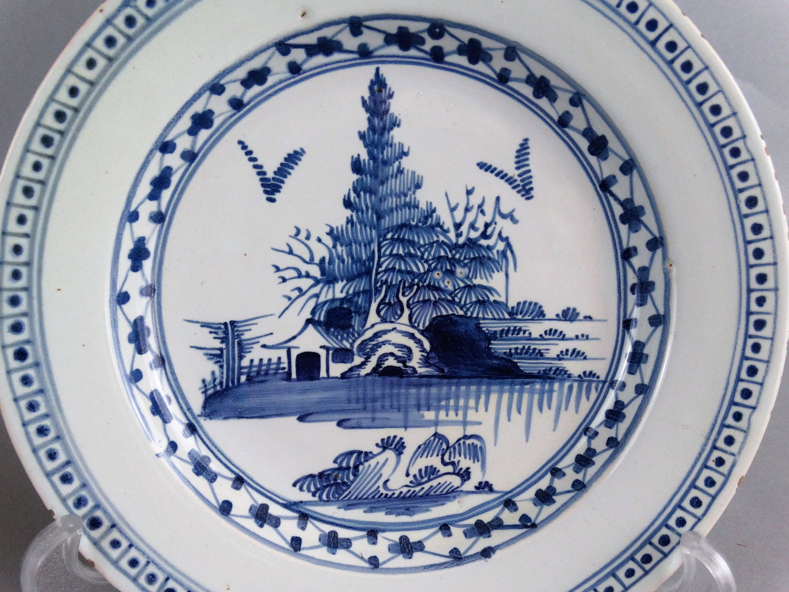 Antique English Delft Chinoiserie Plates, Pair Attributed to Lambeth - 5