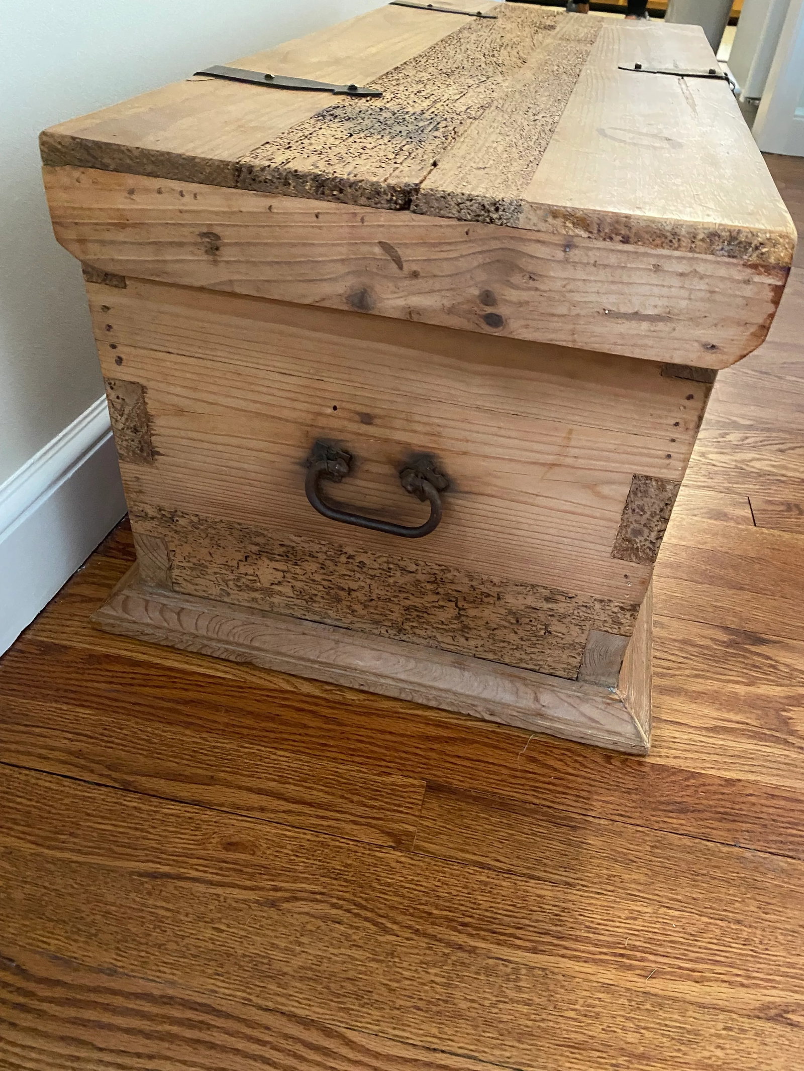 1980s Vintage Wood Chest - 5