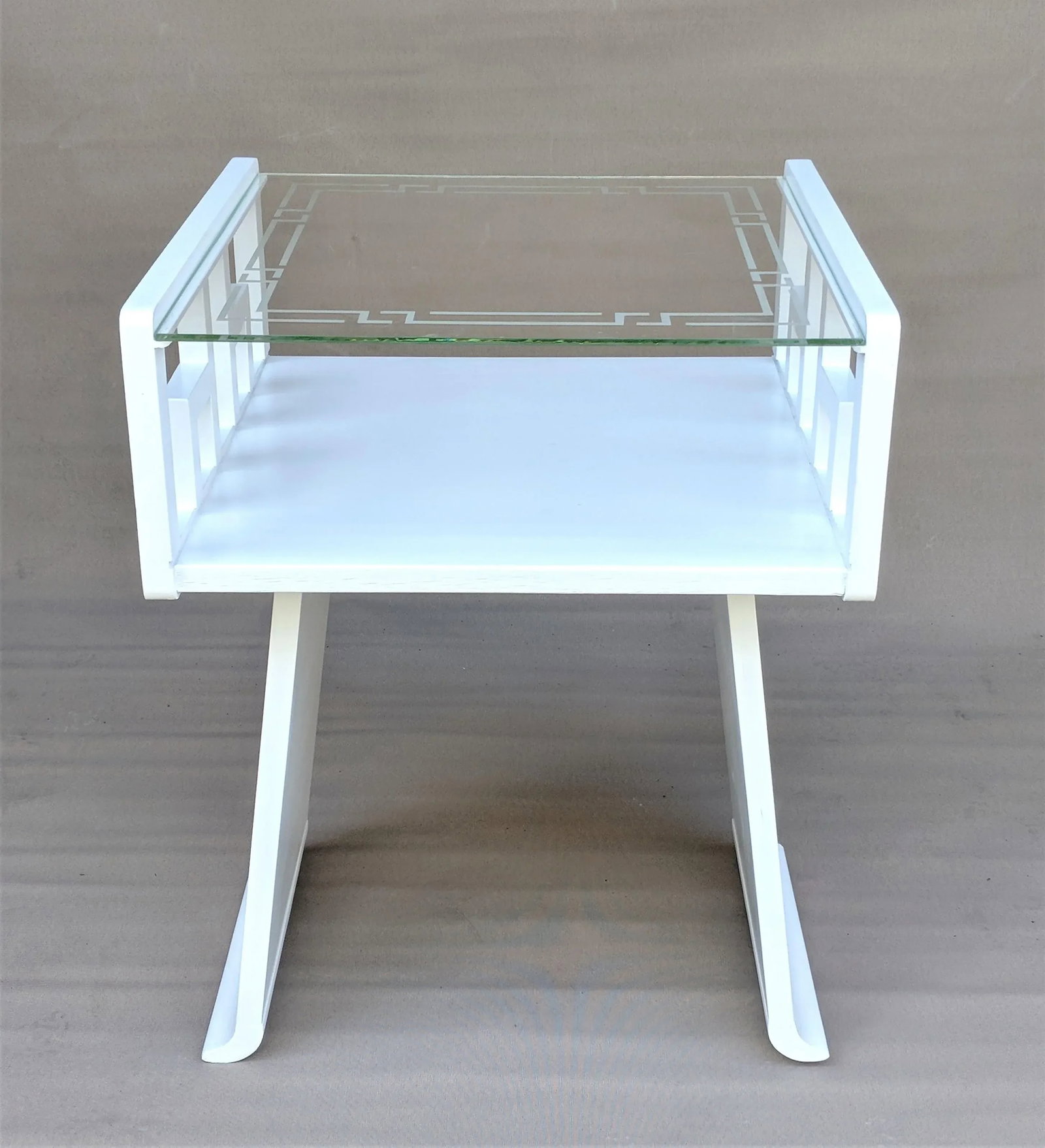 1960s Greek Key White Lacquered Table - 3