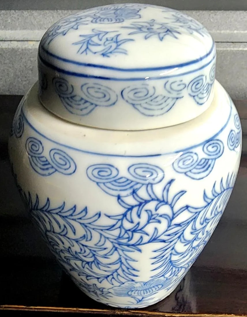 Beautiful Vintage Chinese Fine Ceramic Glazed Lidded Floral Jar - 13