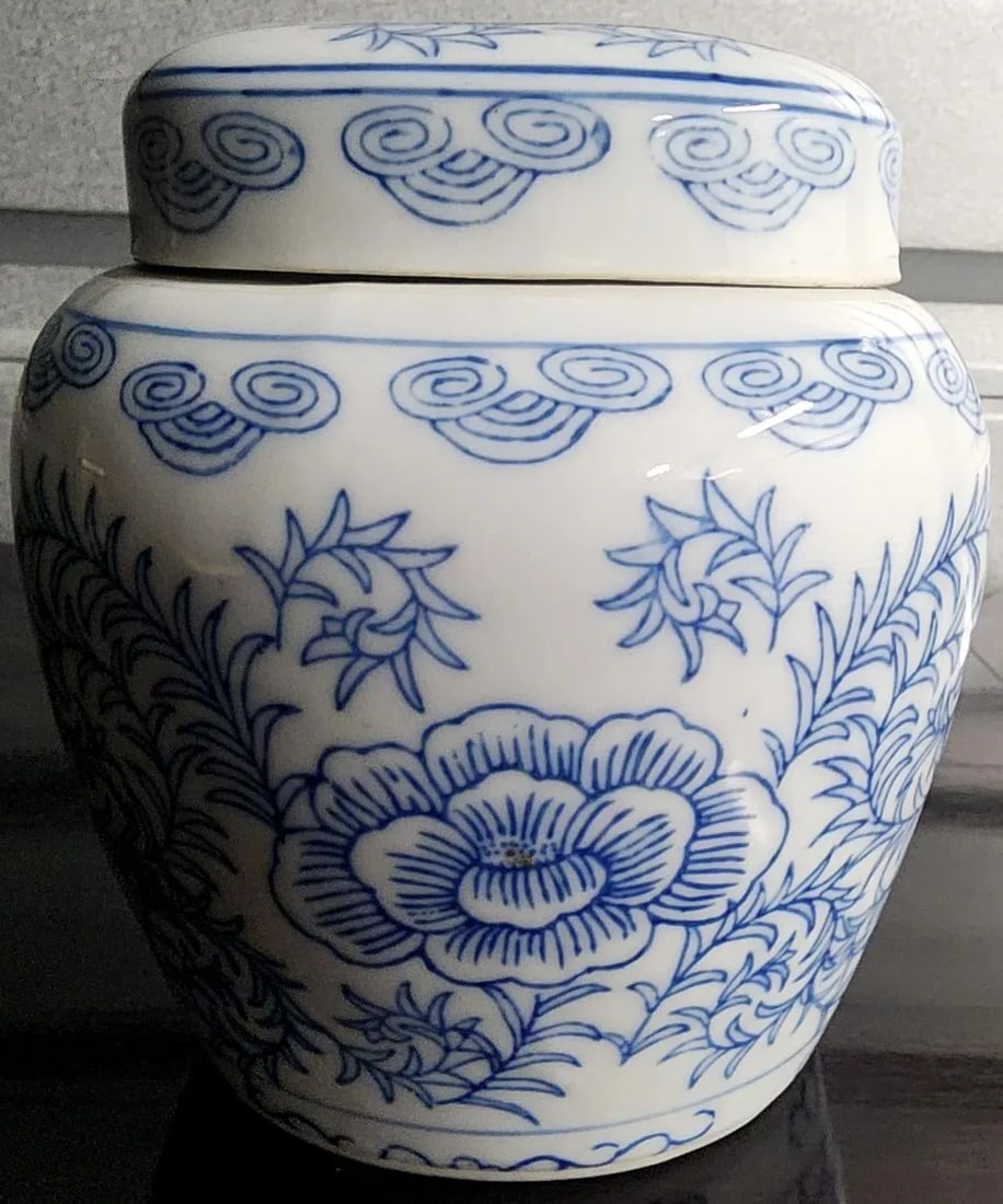 Beautiful Vintage Chinese Fine Ceramic Glazed Lidded Floral Jar - 9