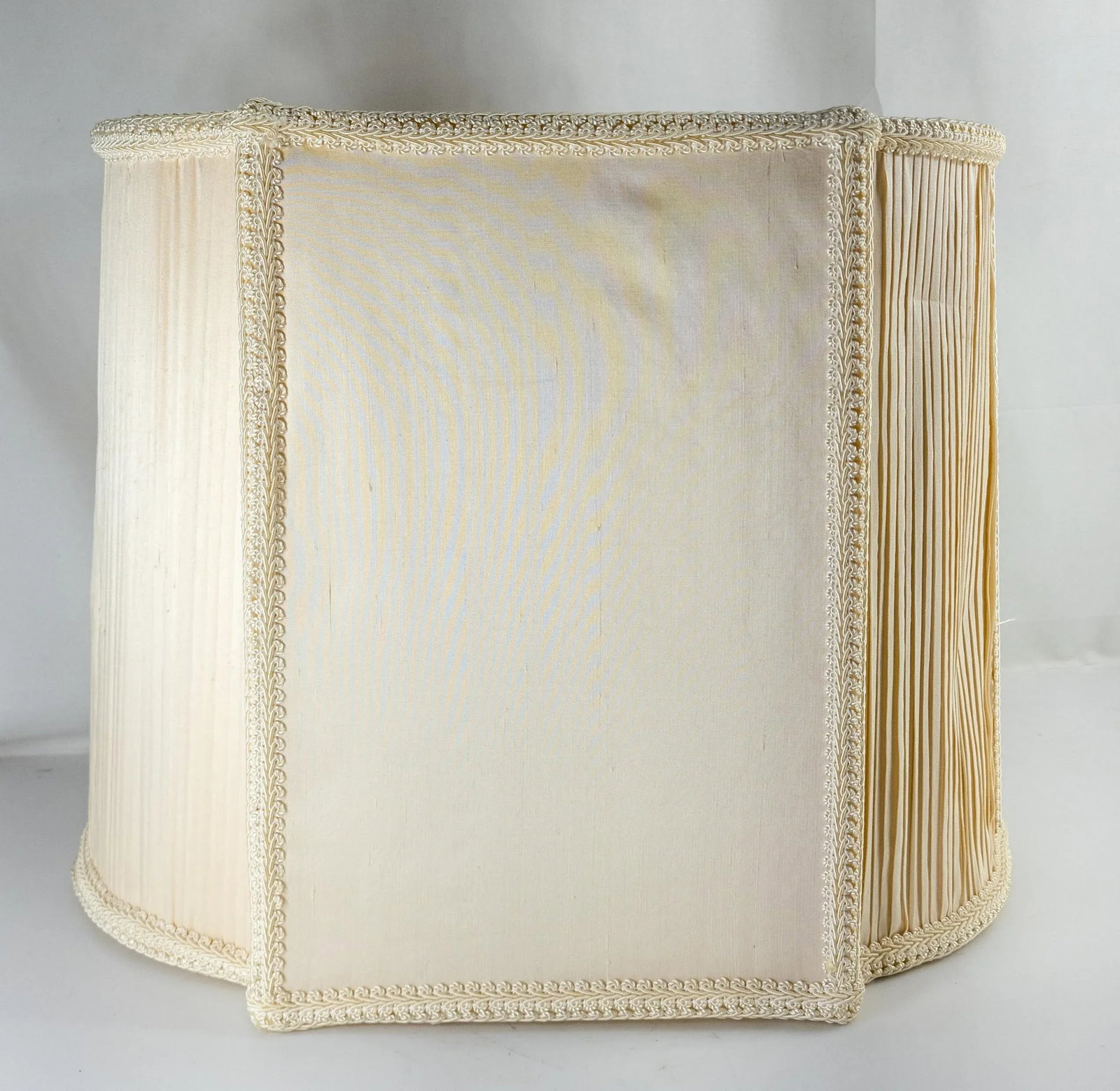 20th Century Decorative Fancy White Cream Colored Lamp Shade - 4