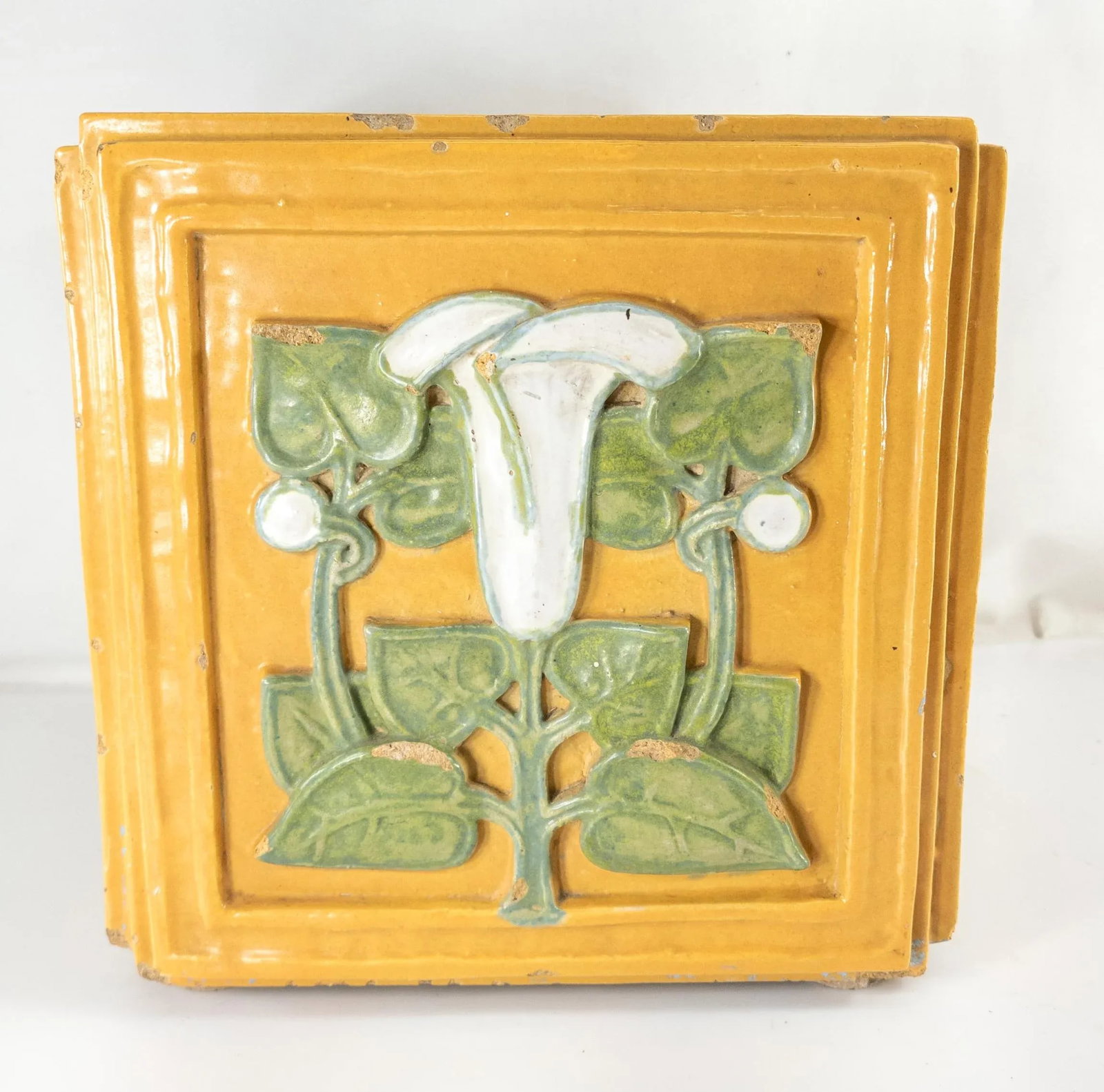 Early 20th Century Art Nouveau Pottery Planter Pot or Jardiniere With Calla Lily - 4