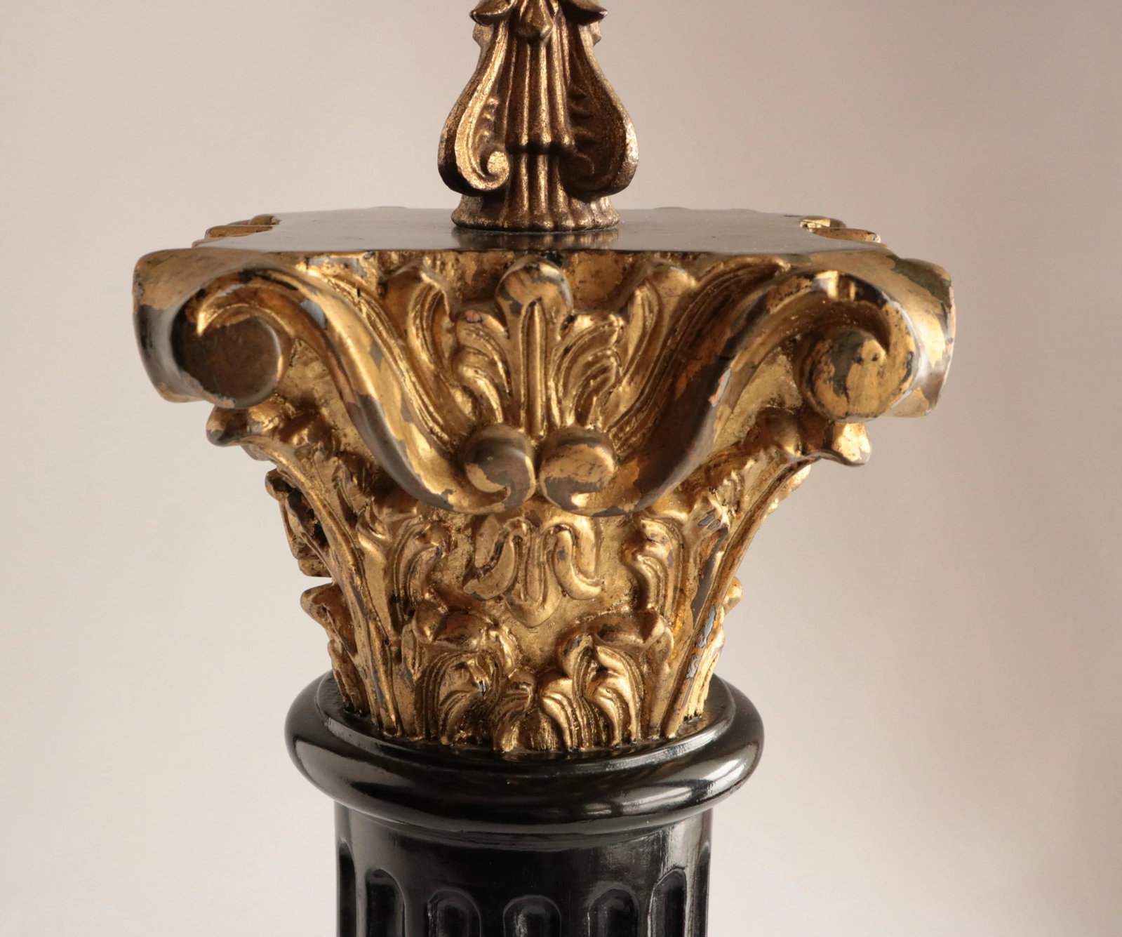Carved Wood Corinthian Column Table Lamp - 5