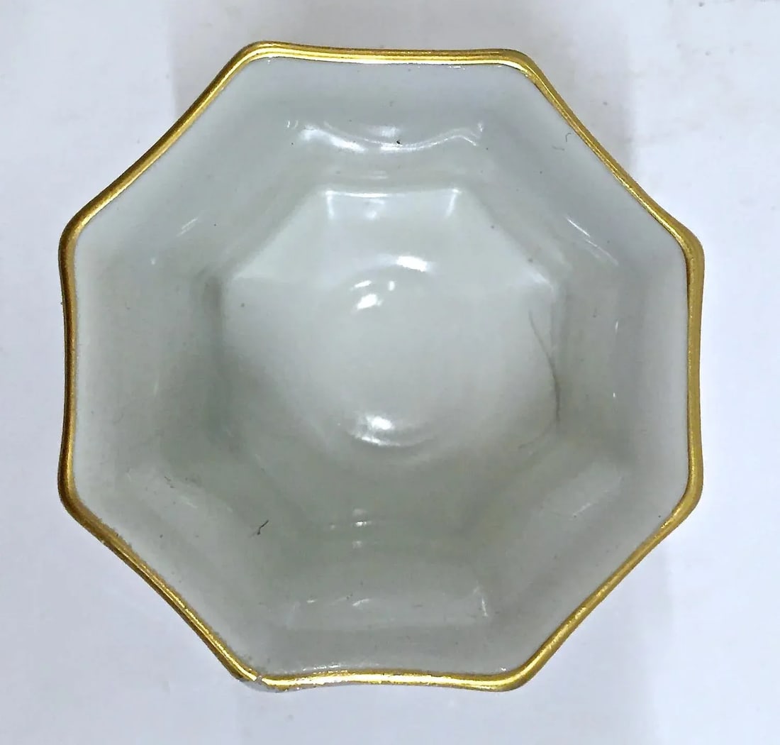 Vintage Herend Octagon Widbird & Butterfly Vase - 3