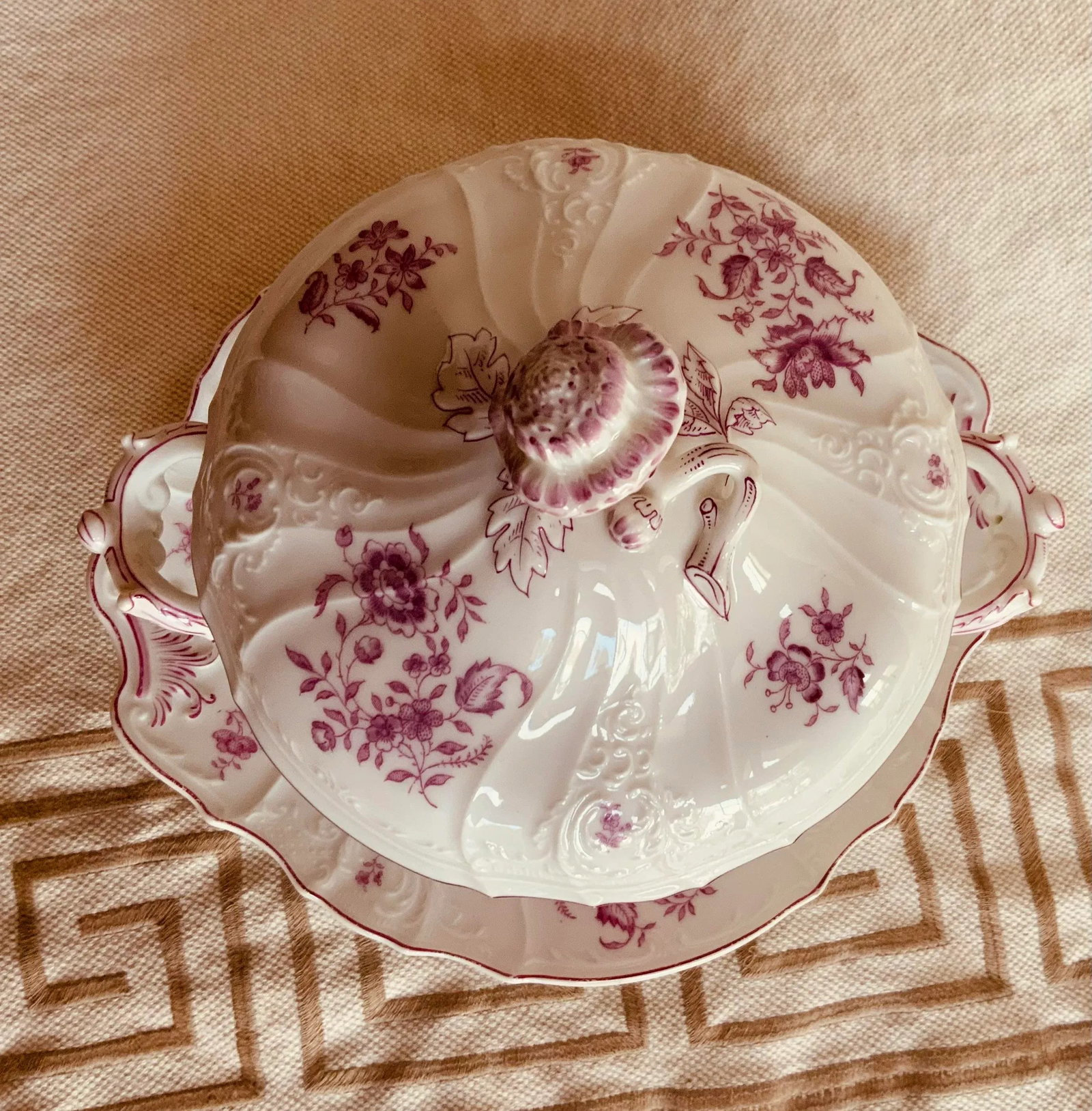 French Porcelain Sauce Tureen Set With Lid & Underplate, Circa 1820 - Rose Floral - 2