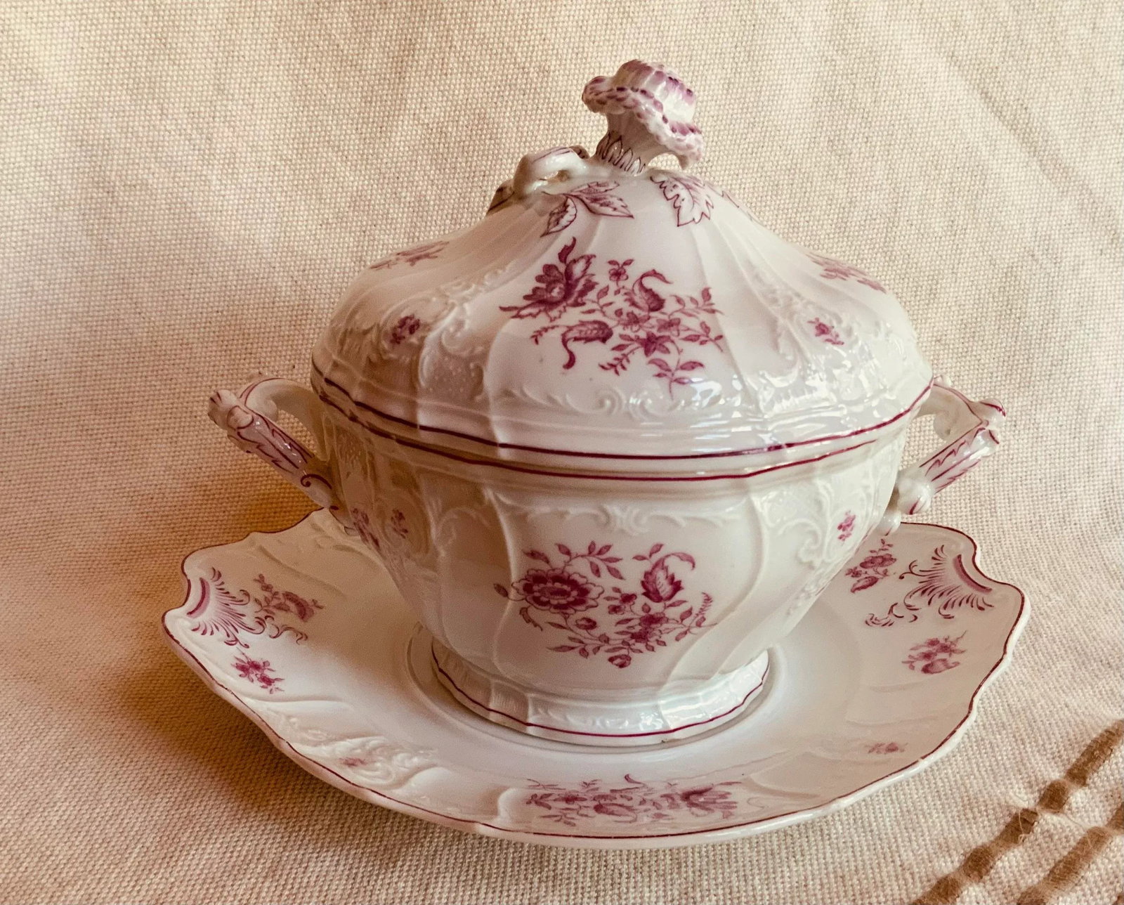 French Porcelain Sauce Tureen Set With Lid & Underplate, Circa 1820 - Rose Floral - 6