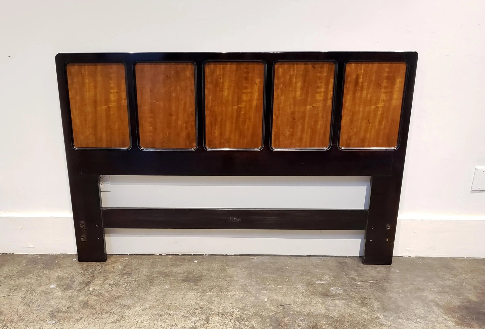 1970s Henredon Dark Walnut and Maple Headboard Full Size - 2