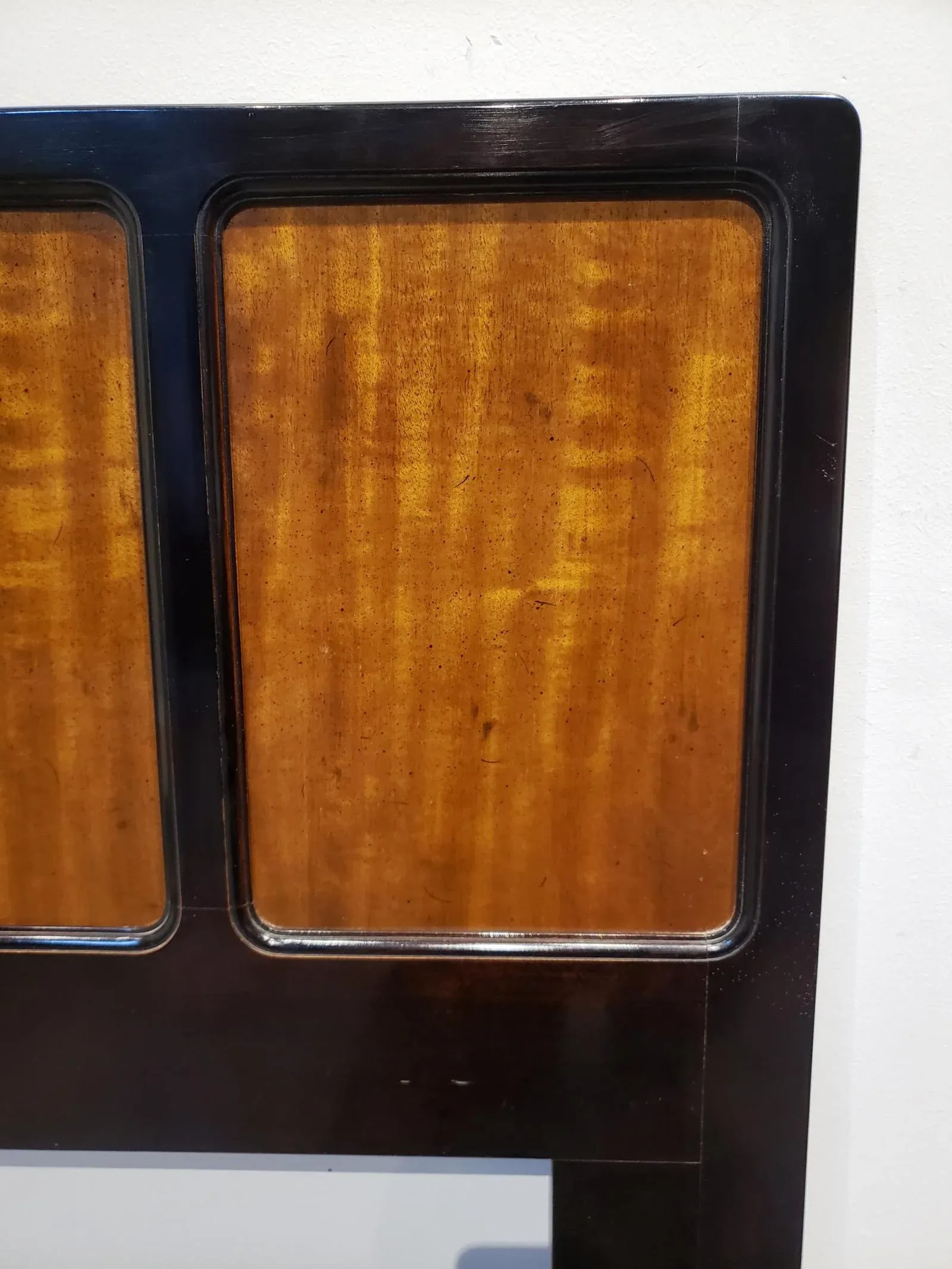 1970s Henredon Dark Walnut and Maple Headboard Full Size - 4