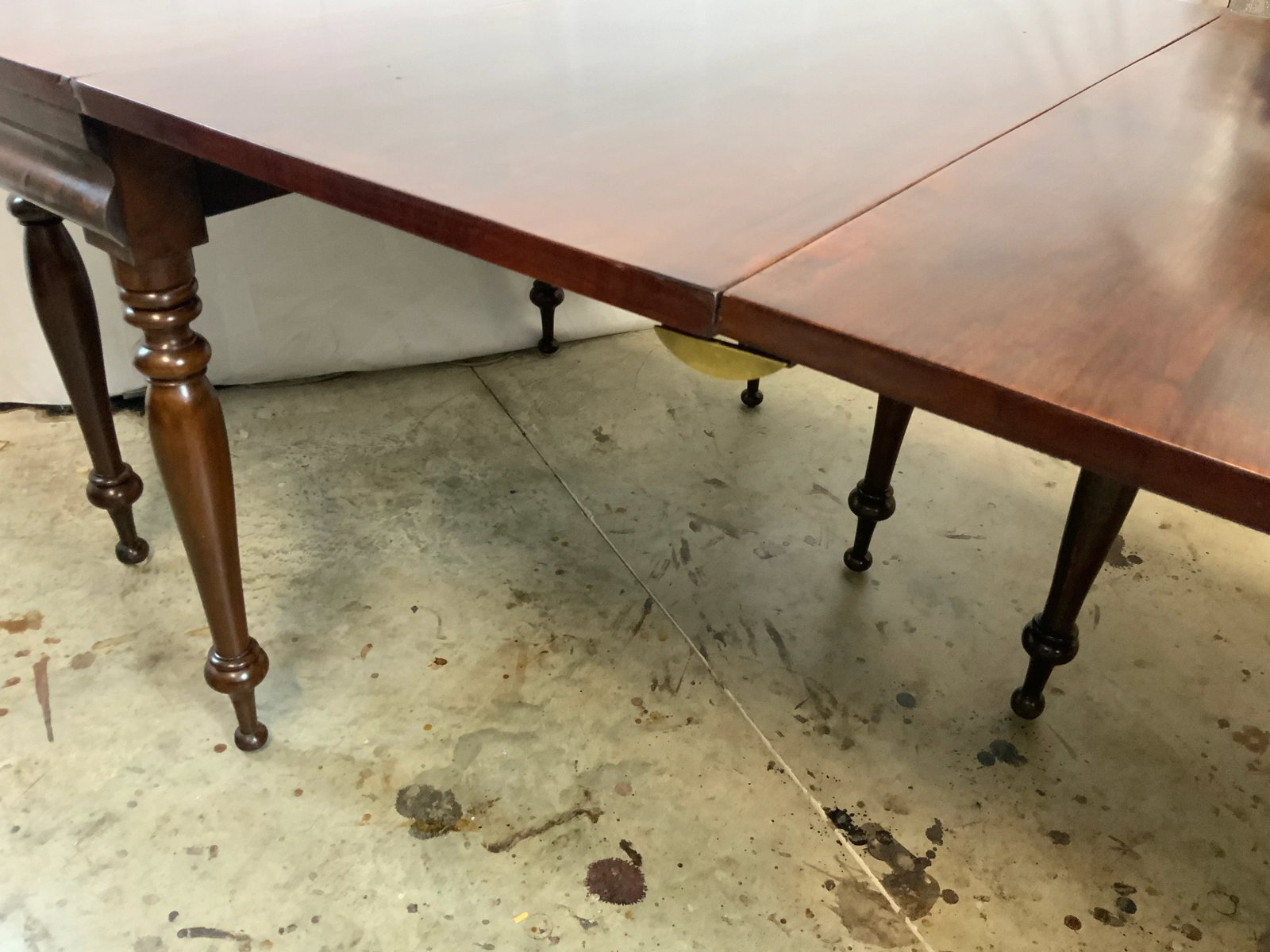 19th Century Sheraton Banquet Table - 11