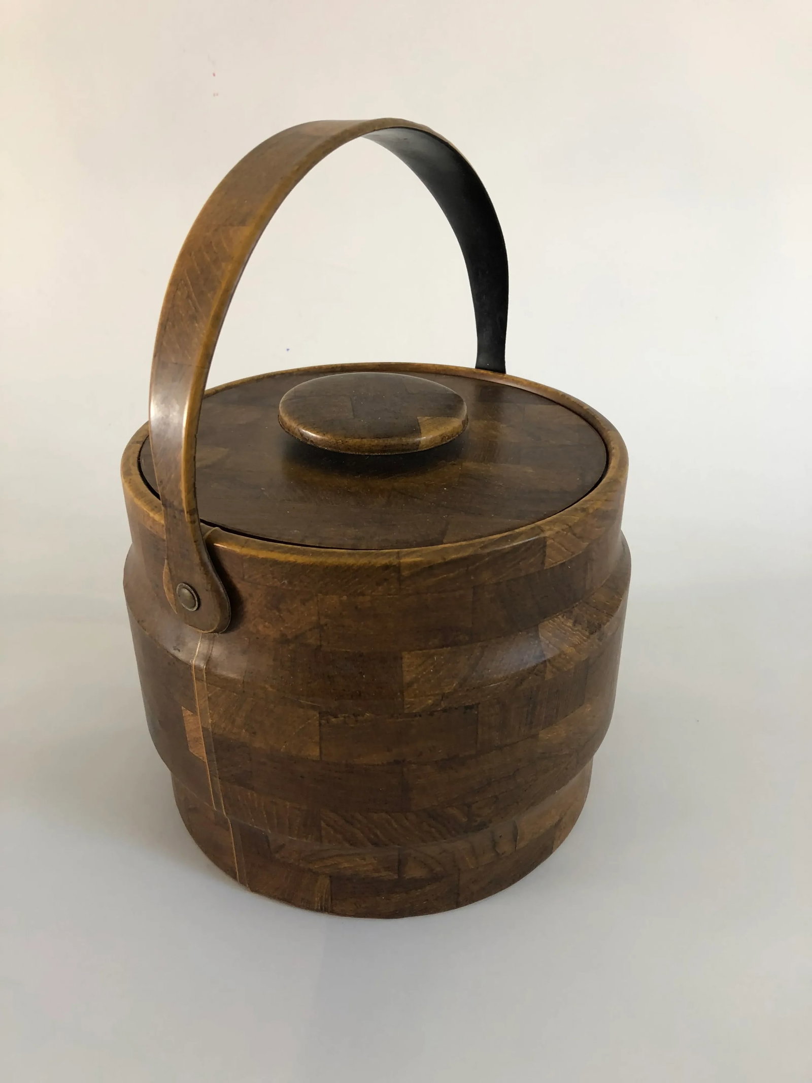 Midcentury Kraftware Ice Bucket - 2