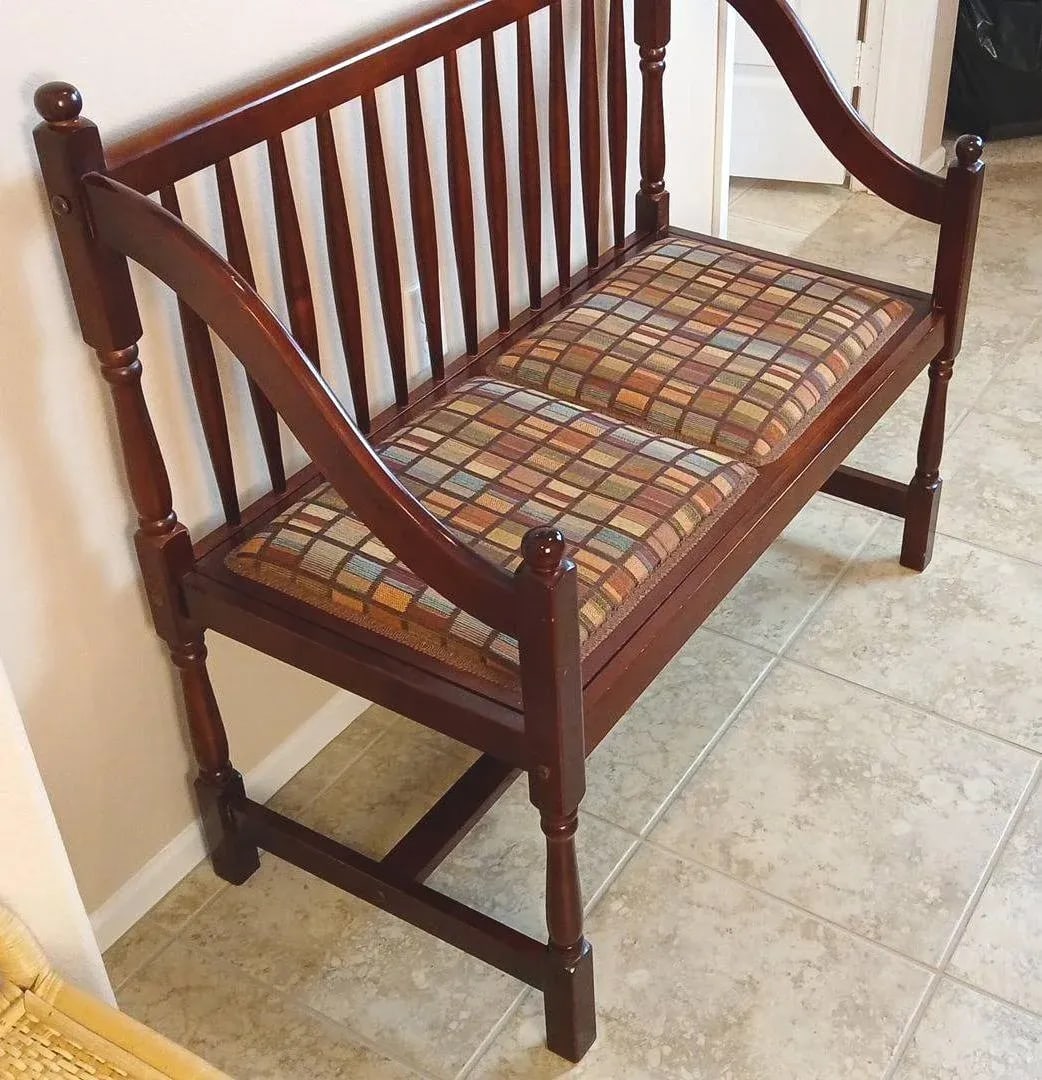 Antique Inspired Spindle Back Cherrywood Hall Bench With Removable Upholstered Seat. - 3