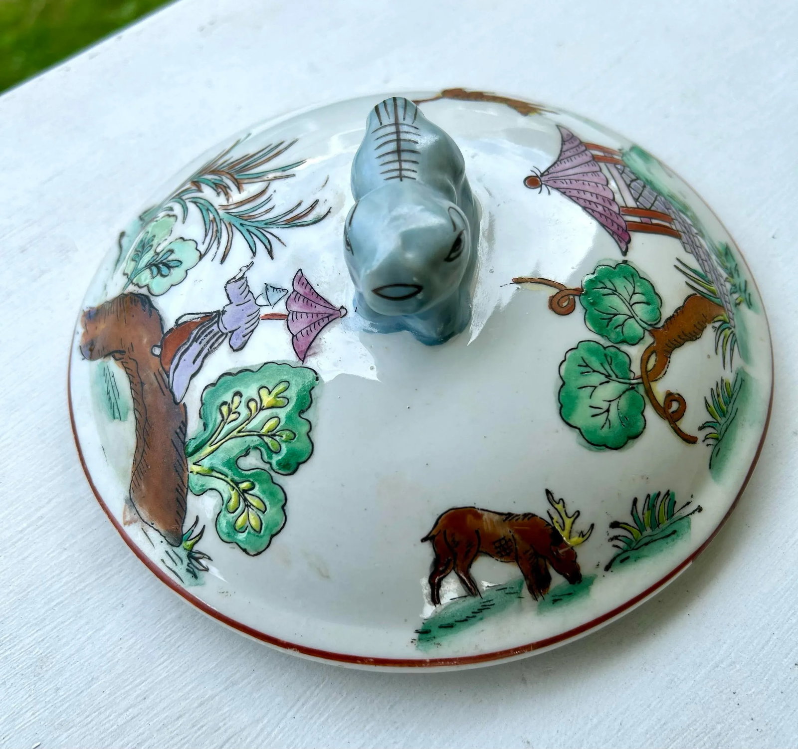 Chinese Lidded Bowl With Foo Dog Knob - 4