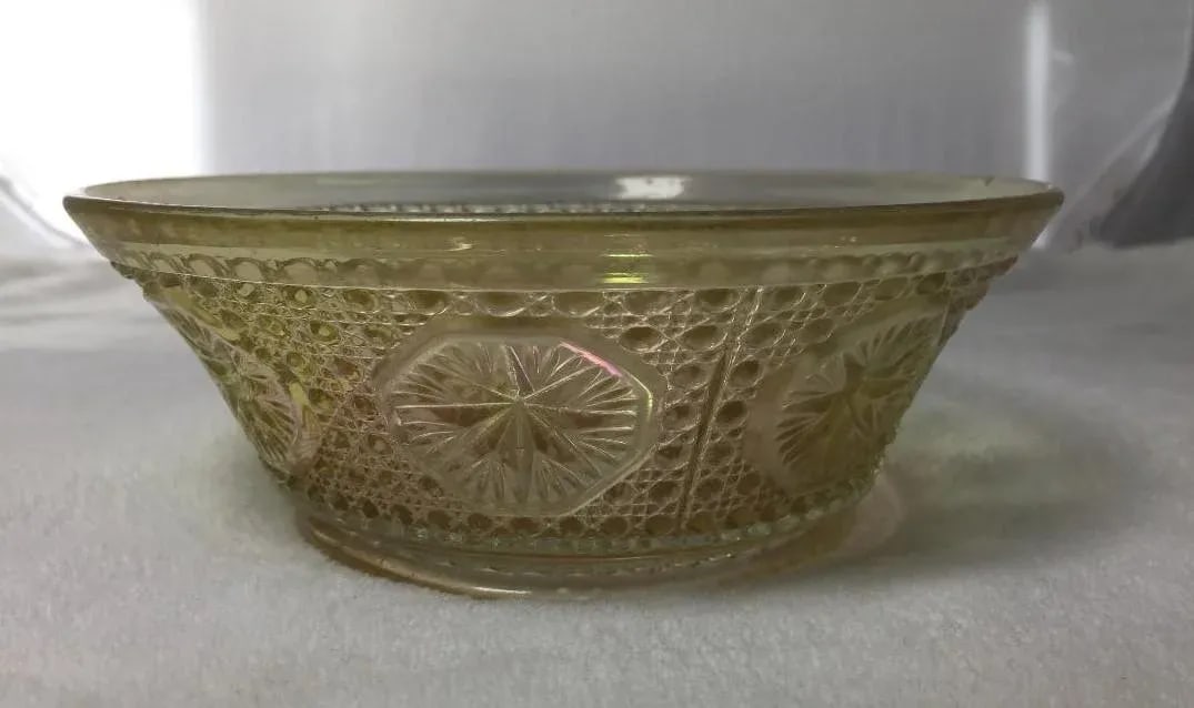 Vintage Imperial Iridescent Clear Carnival Glass Bowl With Starburst Pattern - 3