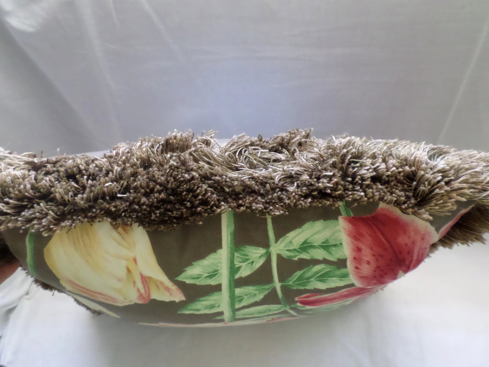 Brown Feather Pillow With Flowers & Chinese Vase Design - 7