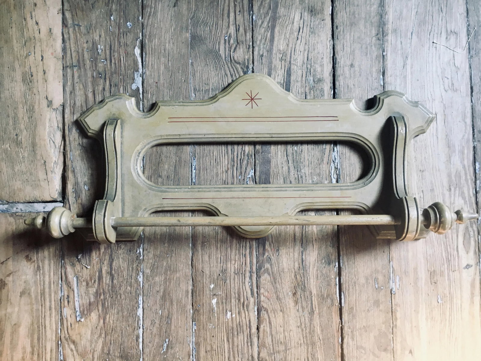 Folk Victorian Painted Wood Towel Rack - 9