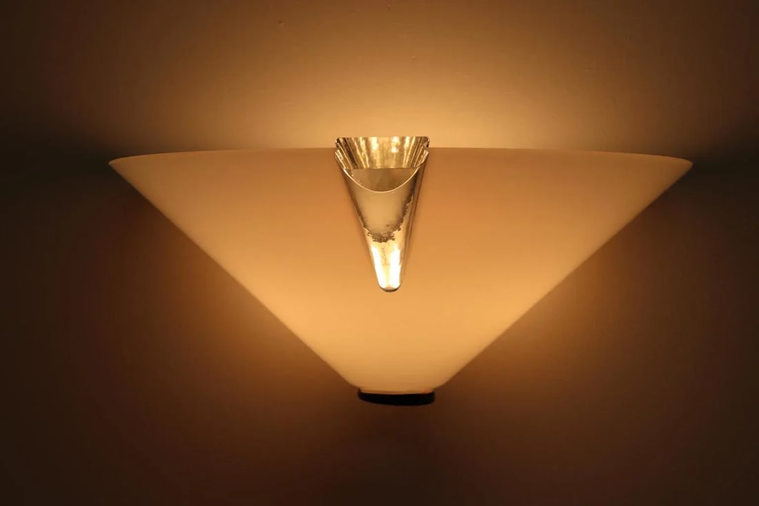 1980s Modern Murano Wall Lamp White Glass - 2