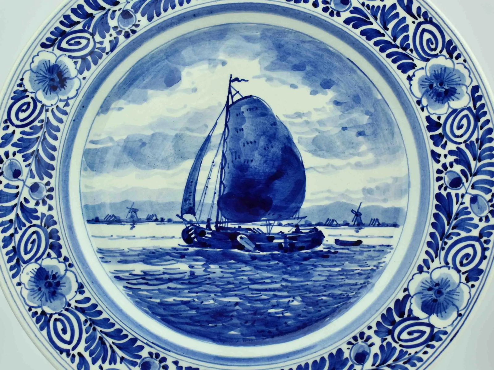 Mid 20th Century Hand Painted White and Blue Delft Sailing Boat Wall Decorative Plate - 3