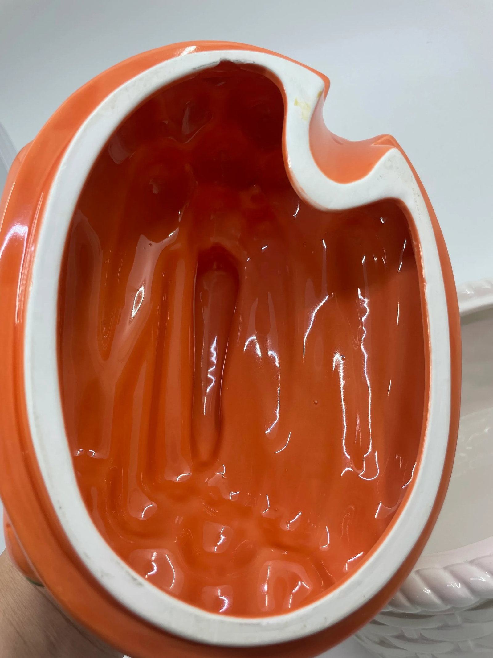 1970s Vintage Carrot and Basketweave Tureen - 6
