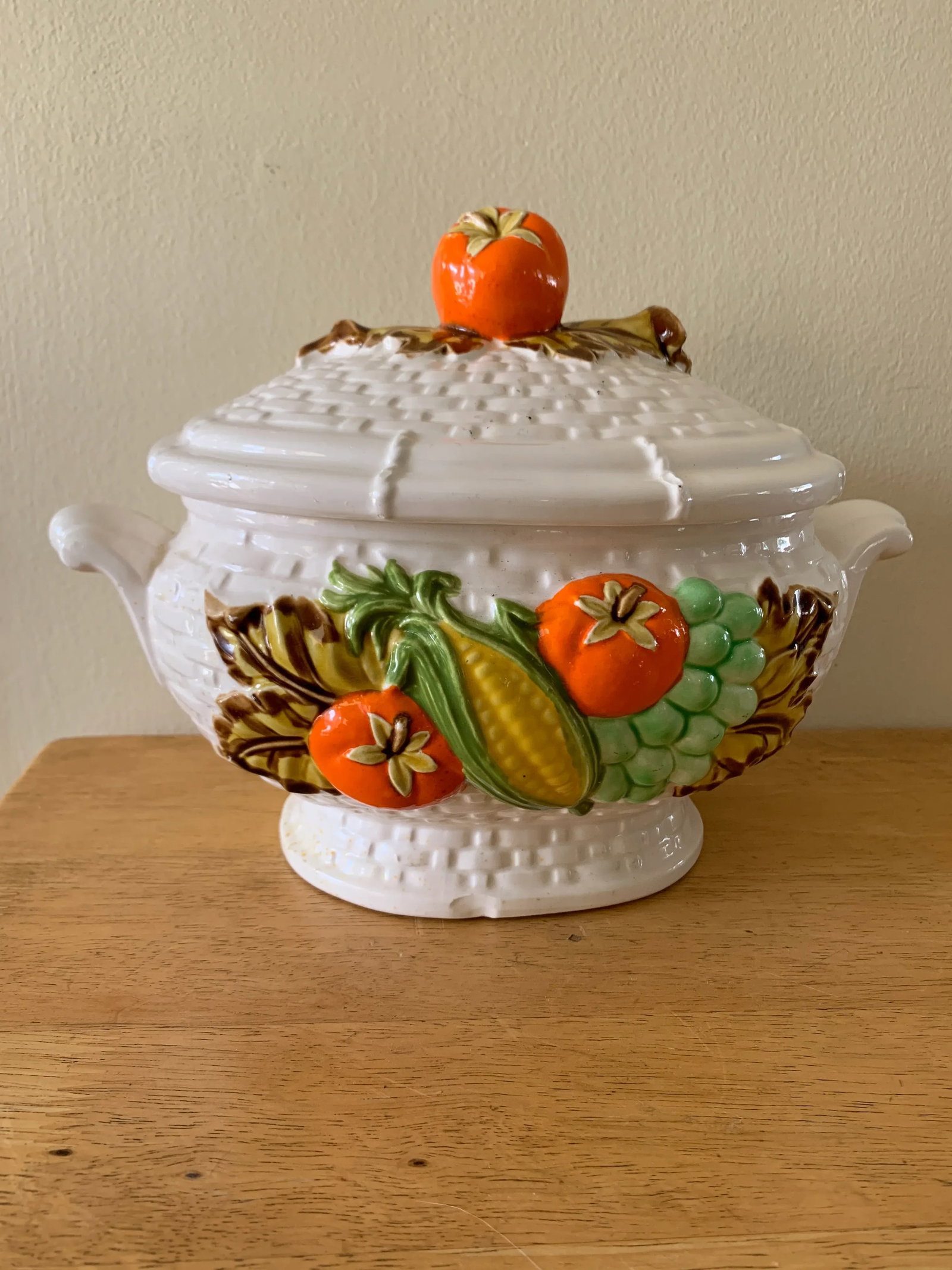 Vintage Cottage Style Ceramic Soup Tureen - 11