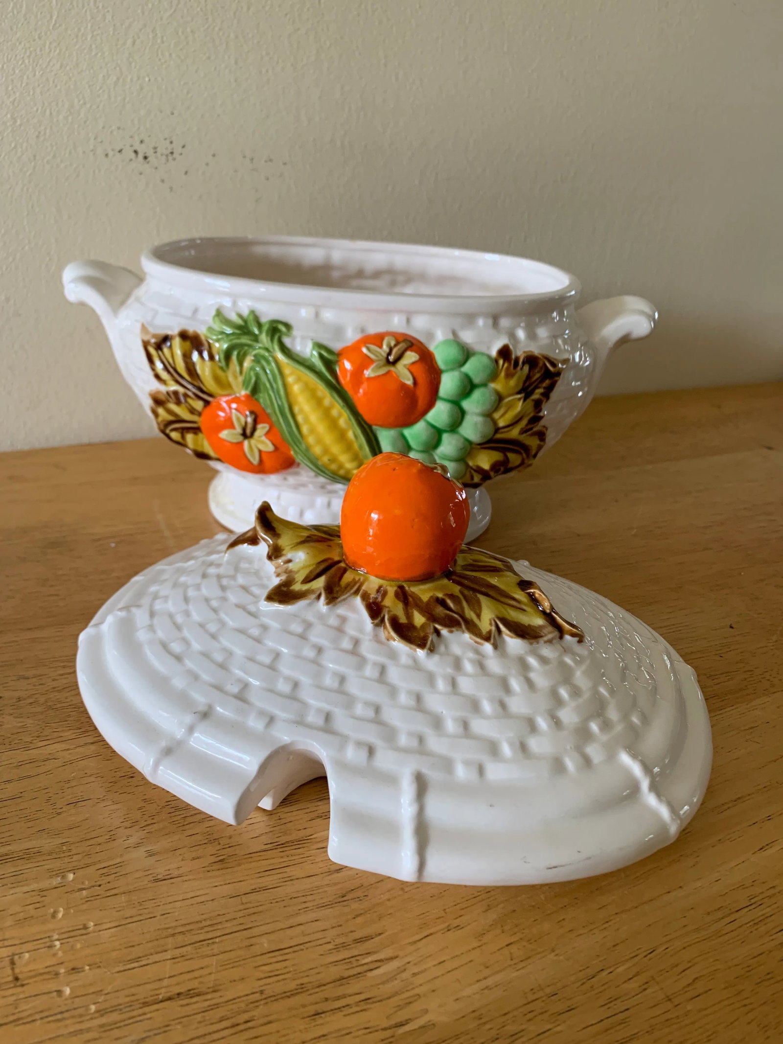 Vintage Cottage Style Ceramic Soup Tureen - 2