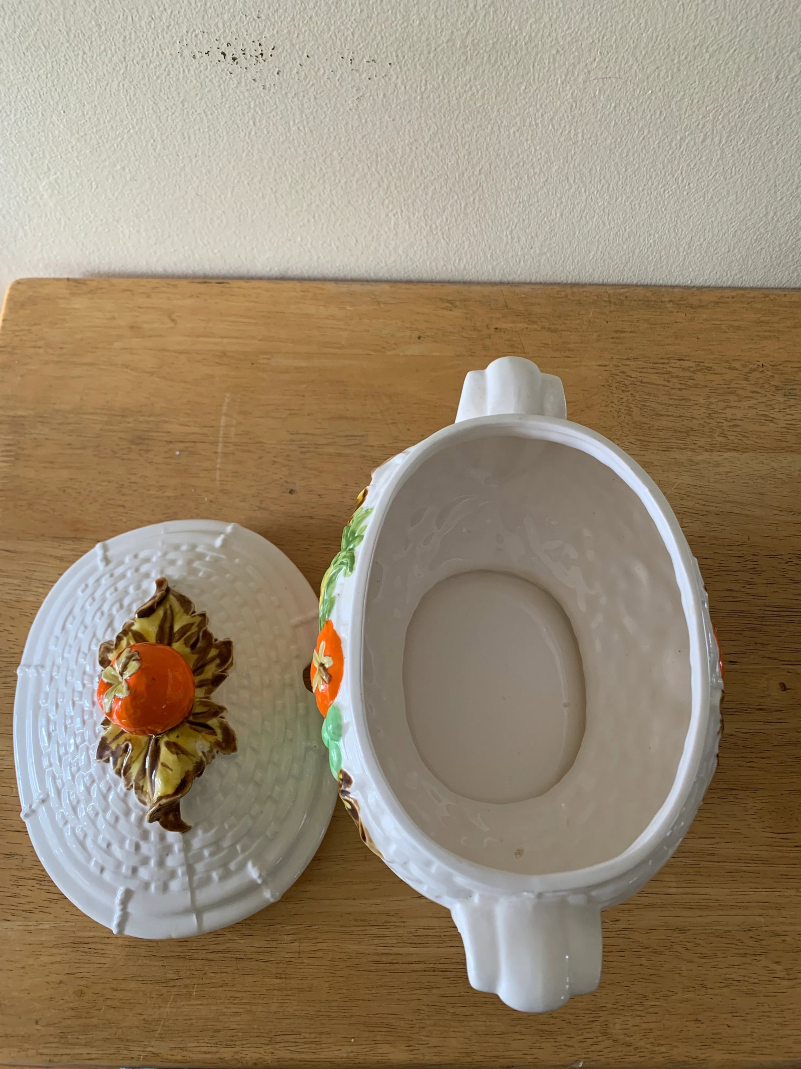 Vintage Cottage Style Ceramic Soup Tureen - 6
