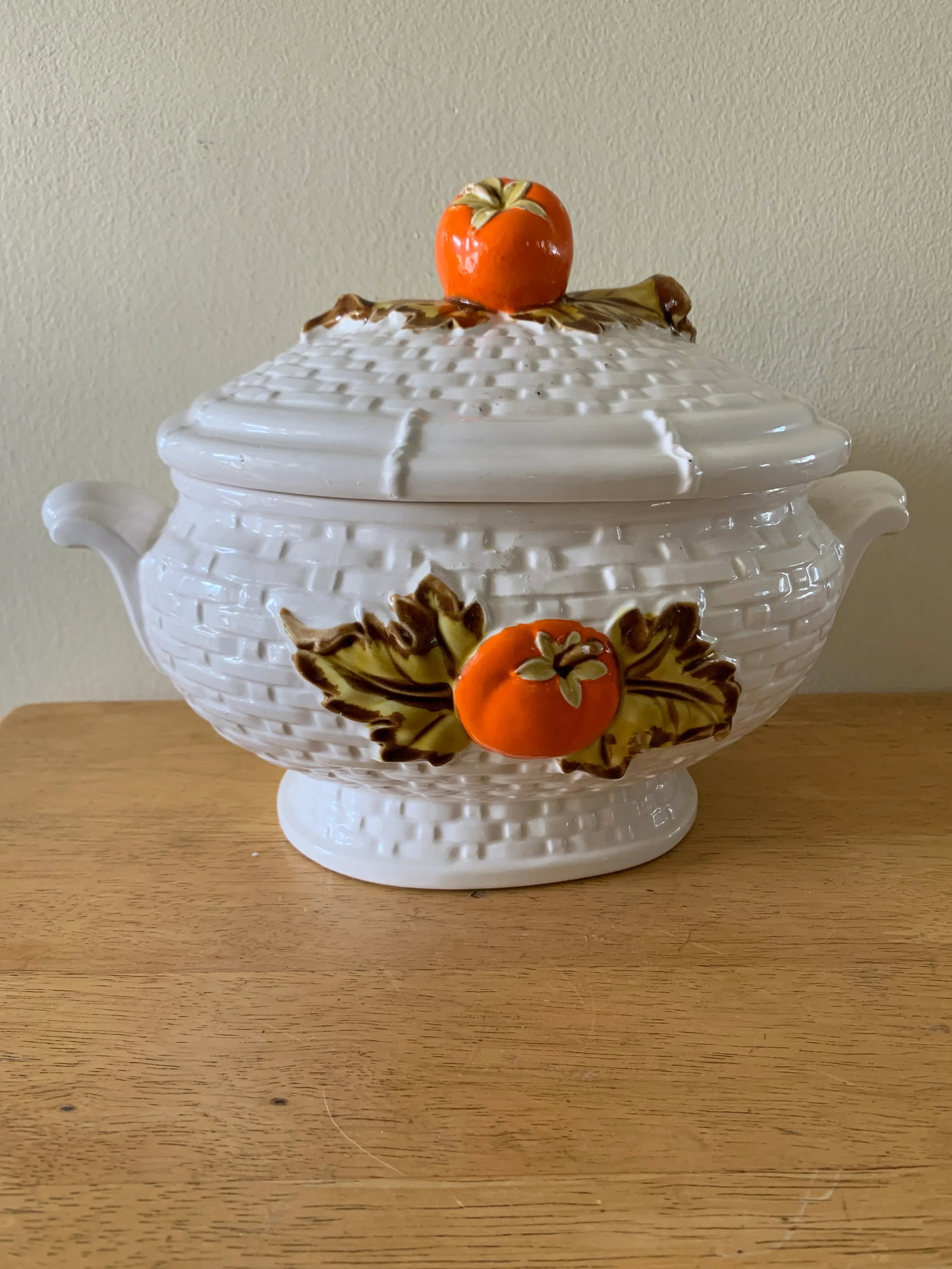 Vintage Cottage Style Ceramic Soup Tureen - 8