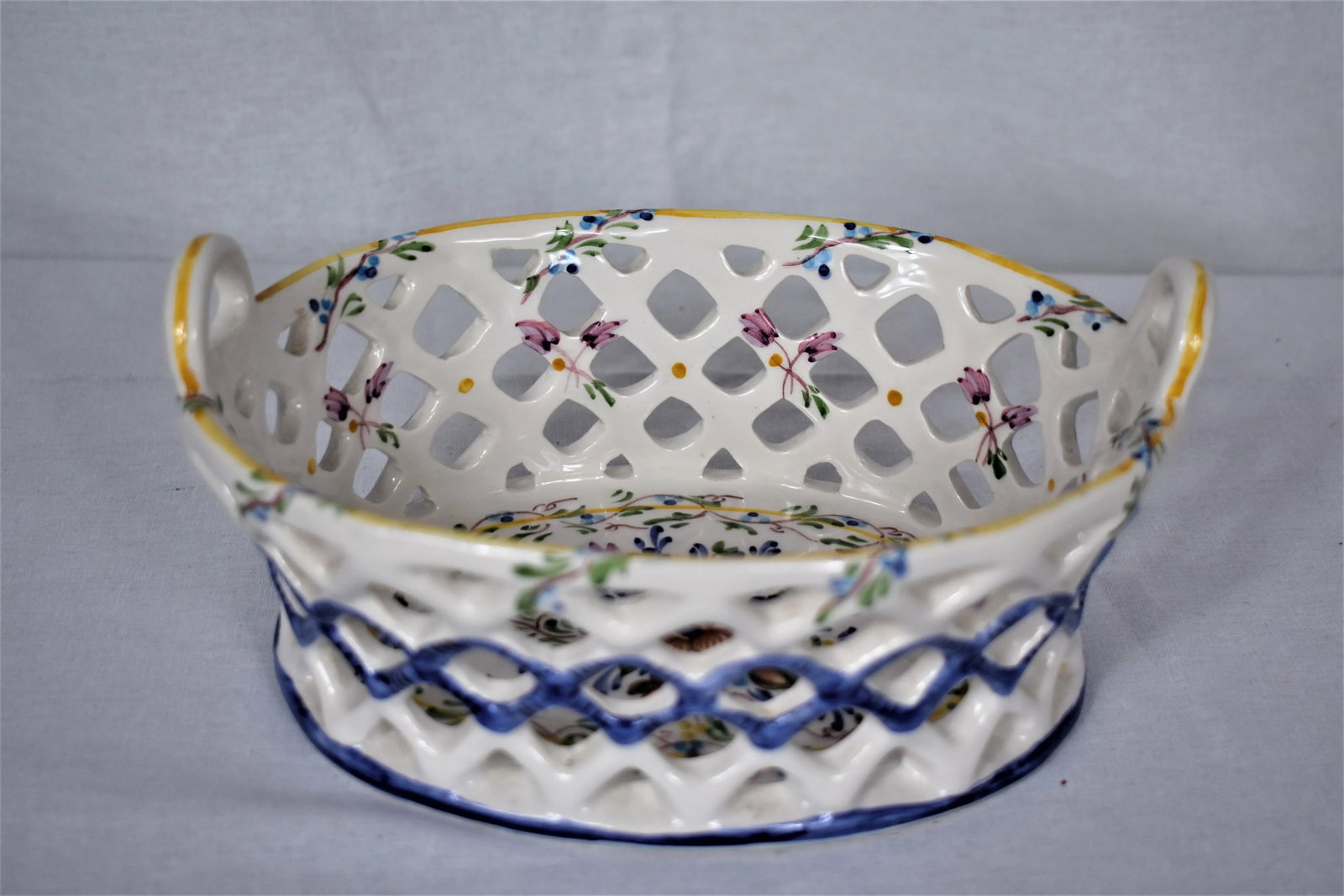 Vintage Dutch Pottery Basket - 9