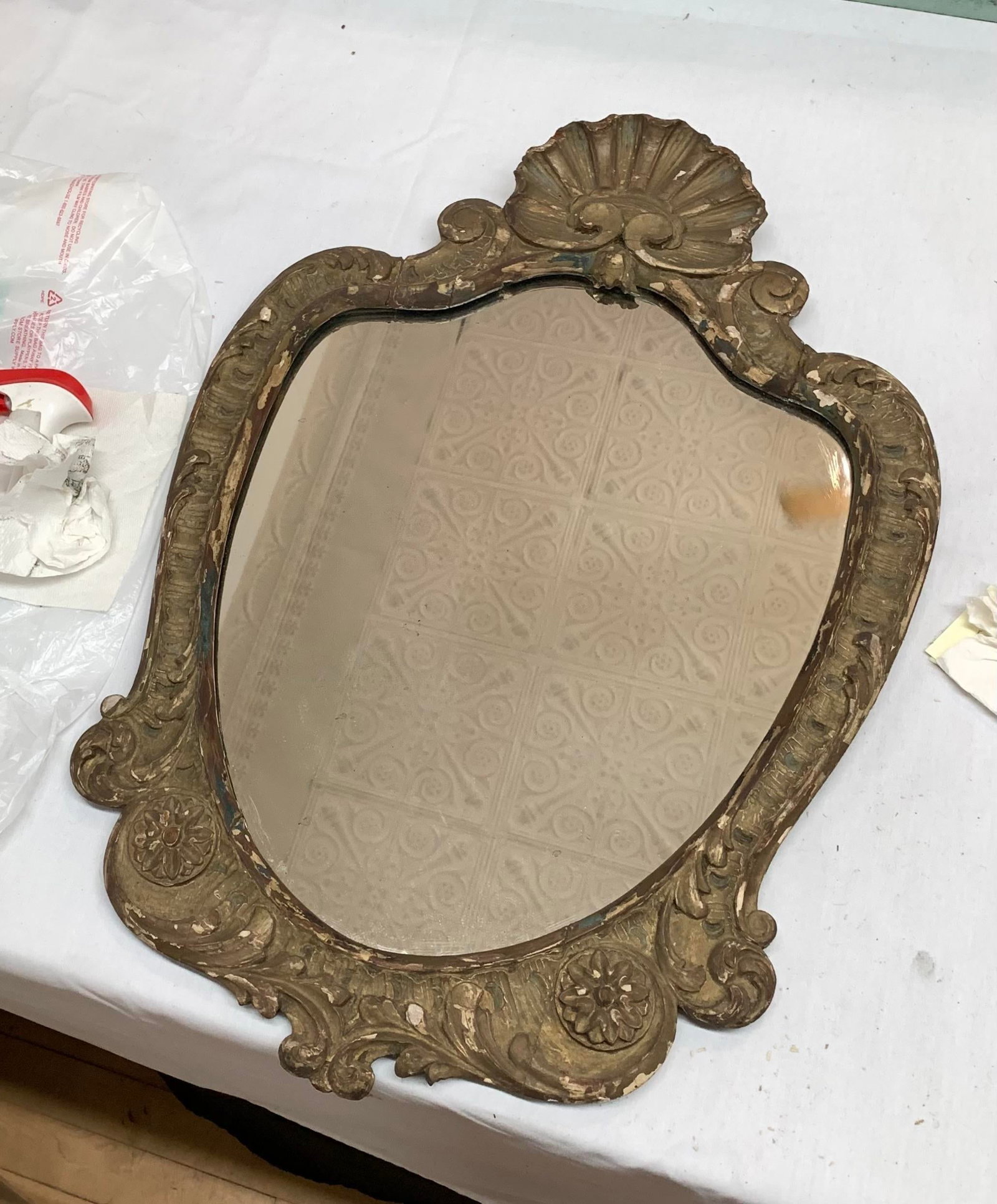 Antique Giltwood Shell Crest Shield Wall Mirror - 12