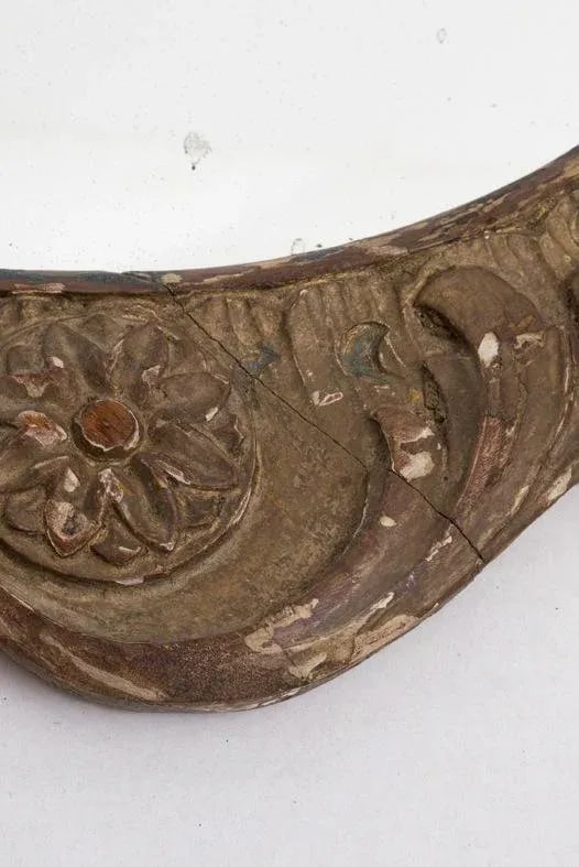 Antique Giltwood Shell Crest Shield Wall Mirror - 5