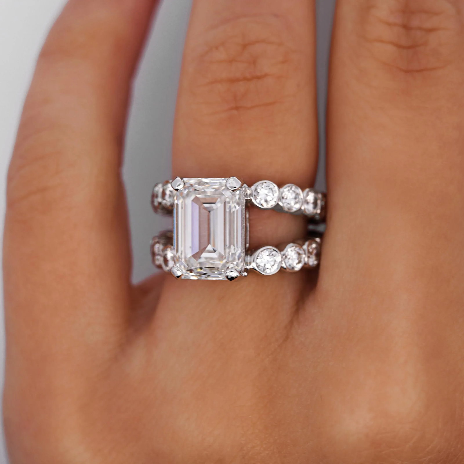Igi Cert. 10.05 Carat Emerald Cut Lab Grown Diamond Platinum Split Open Ring, Size 6 - 2