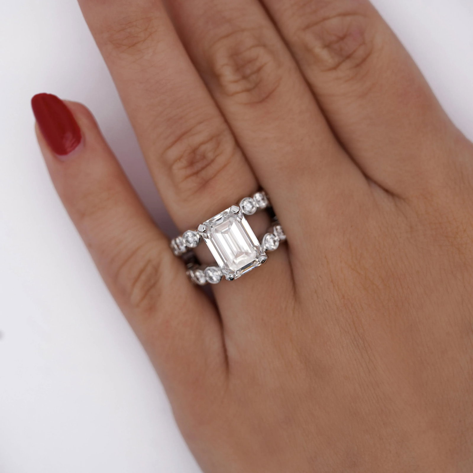 Igi Cert. 10.05 Carat Emerald Cut Lab Grown Diamond Platinum Split Open Ring, Size 6 - 3