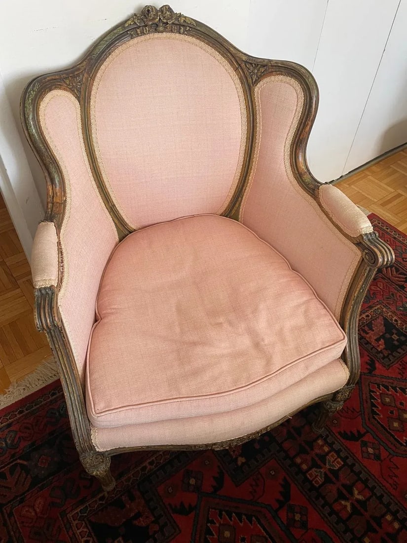 Early 19th Century Exquisite Round Wingback Antique Pink Side Chair Louis XV Style - 6