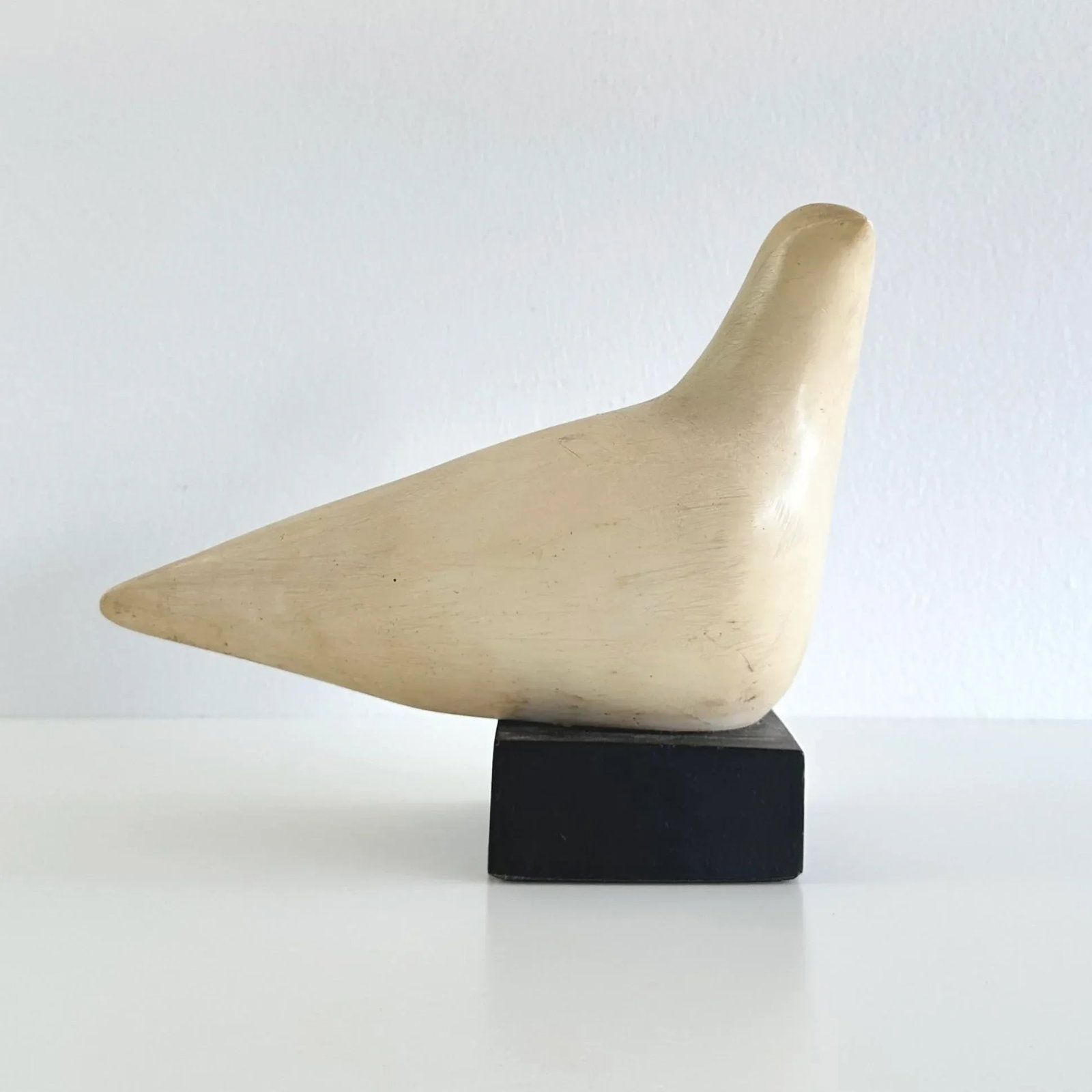 Cleo Hartwig (1907-1988) Signed Mid-Century "Peace Dove" Stone Sculpture - 4