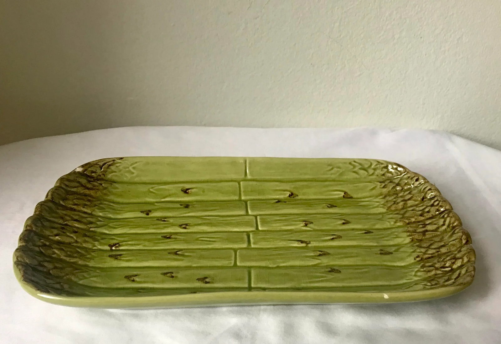 Vintage Portuguese Majolica Asparagus Dish - 6