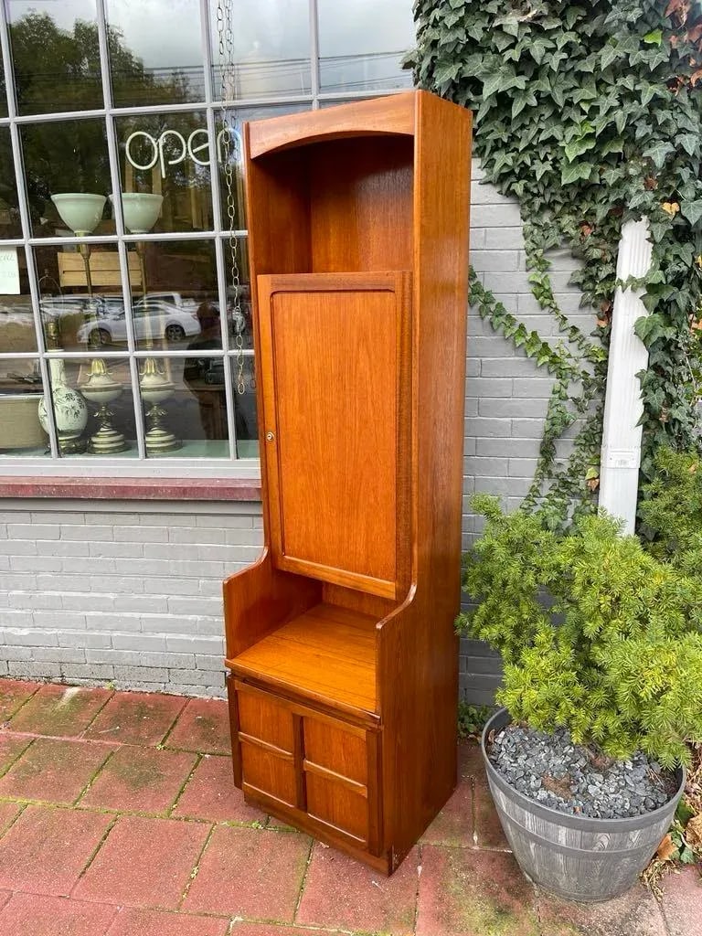 1970s Nathan Drink Bar Cabinet Teak With Glass Shelves - 3